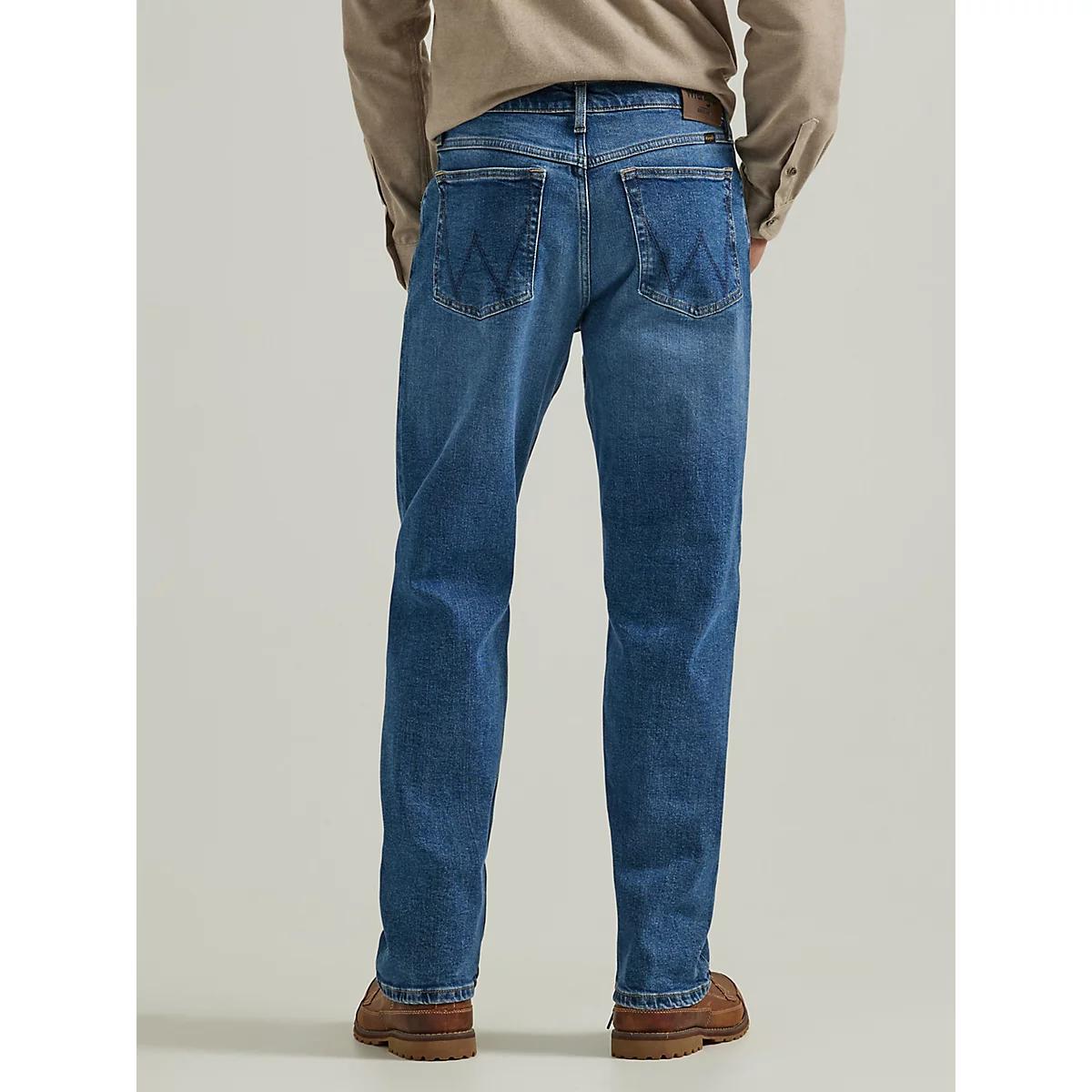 Men's Relaxed Fit Flex Jean in Mid Denim Product Image