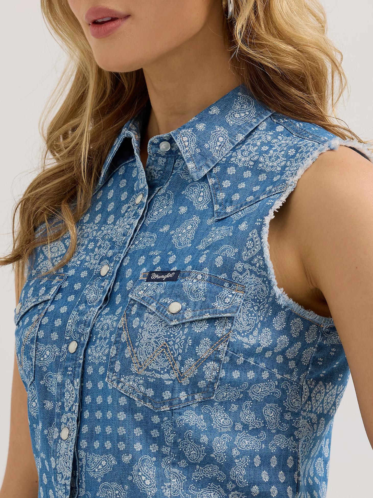 Women's Wrangler Print Denim Crop Western Snap Tank | Women's TOPS | Wrangler® Product Image