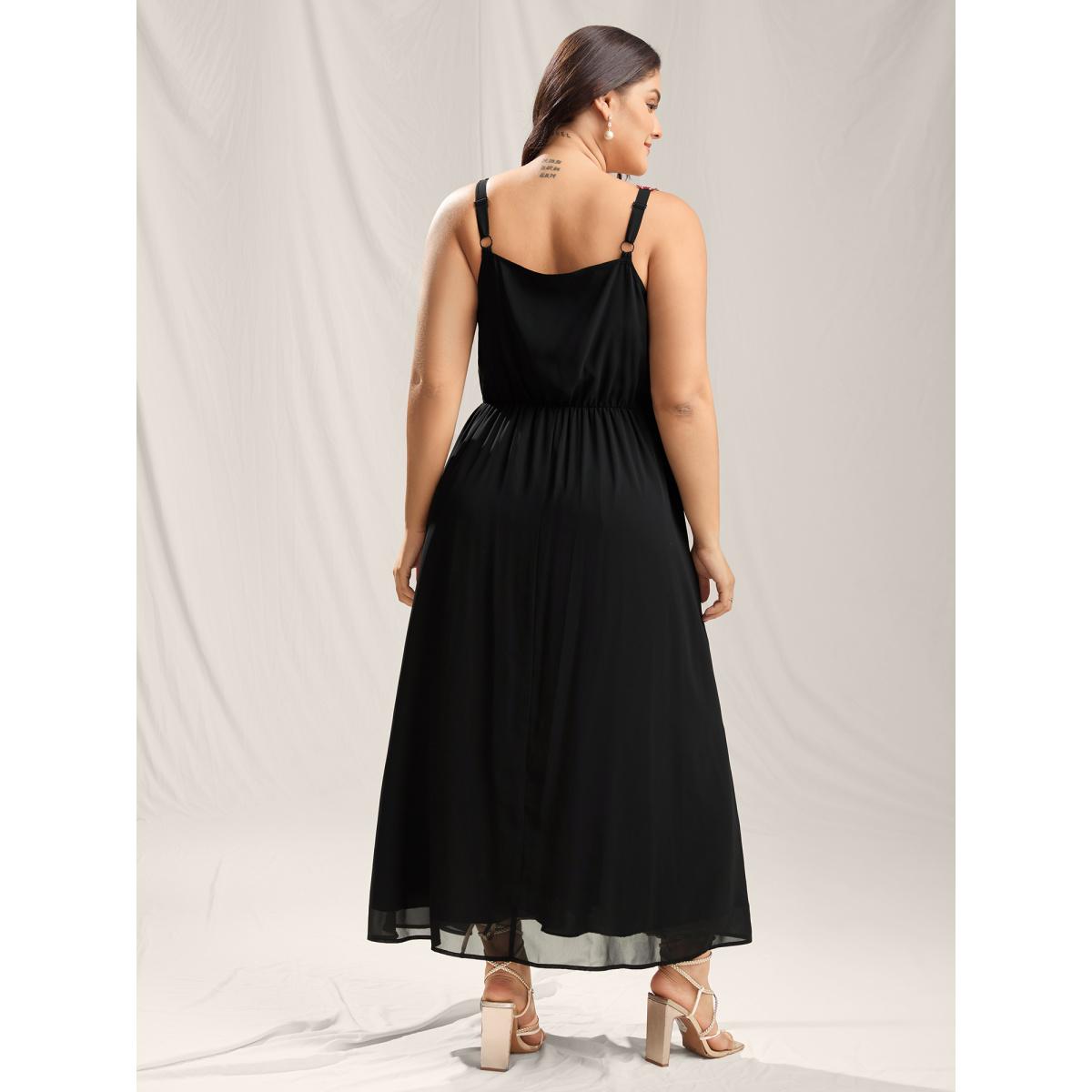 Plus Size Floral Sweetheart Neckline Cinched-Waist Dress Black Women Heart neckline Sleeveless Curvy BloomChic 14-16/1X Product Image