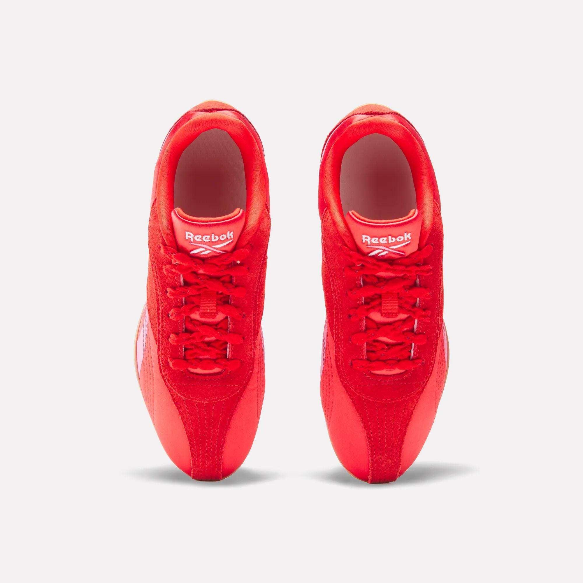 Women's Ultra Lo Shoes Female Product Image