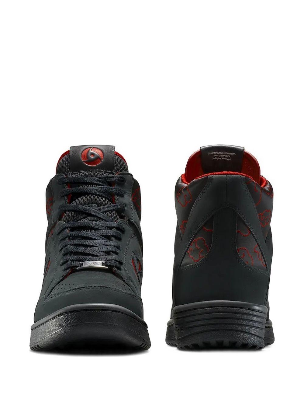 cloud-print star sneakers  Product Image