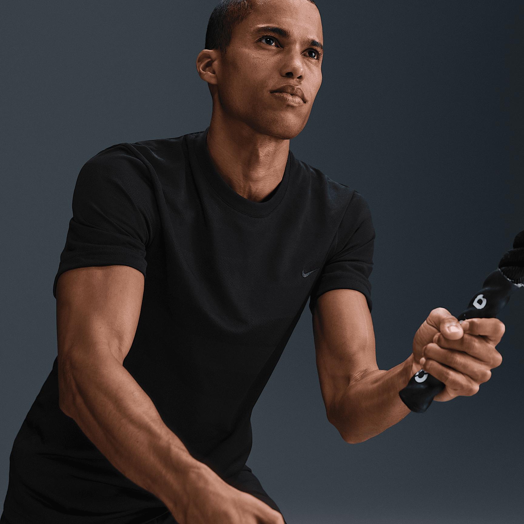 Nike Men's Primary Dri-FIT Short-Sleeve Fitness Top Product Image