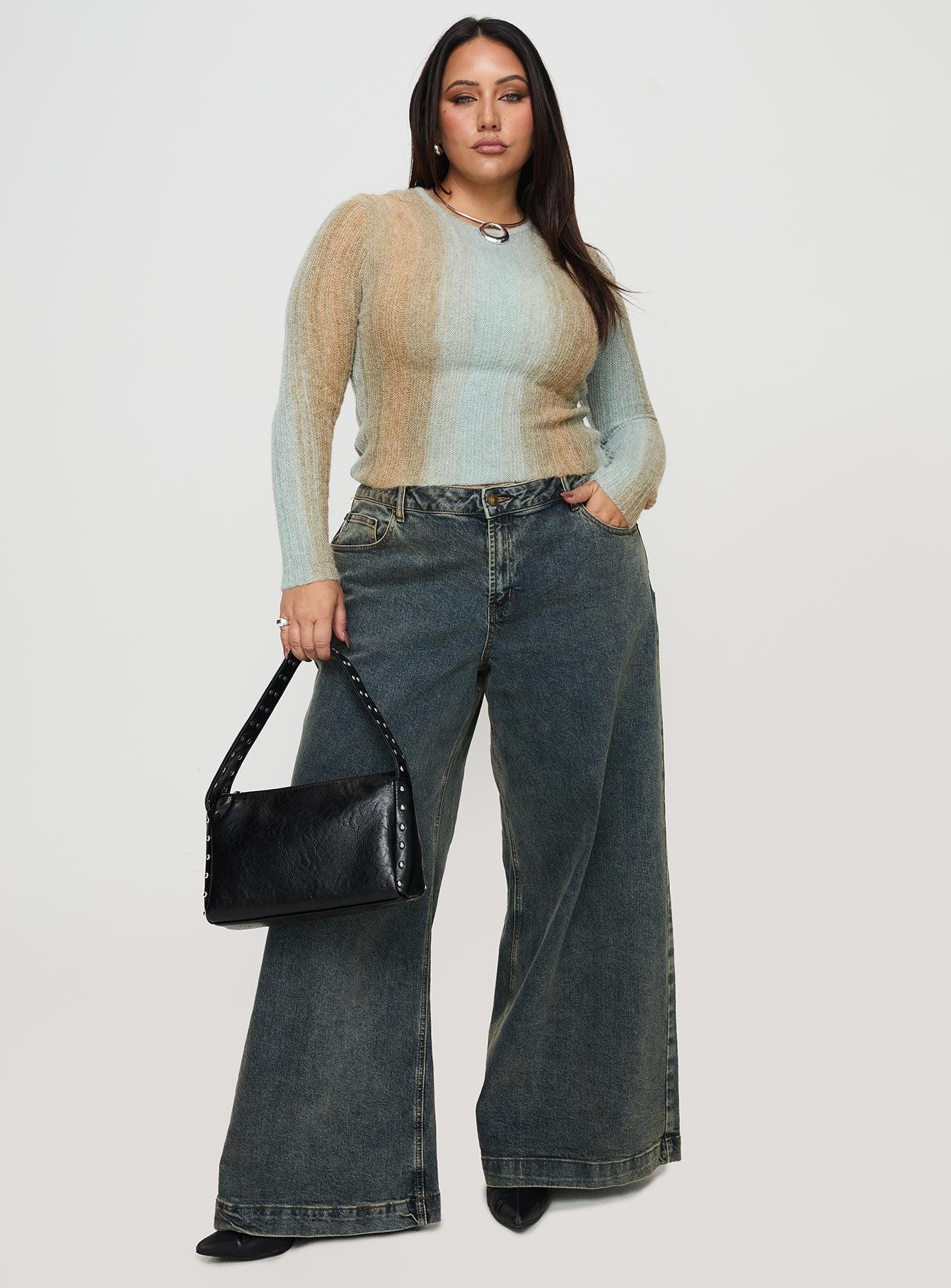 Cardenas Long Sleeve Top Green Curve Product Image