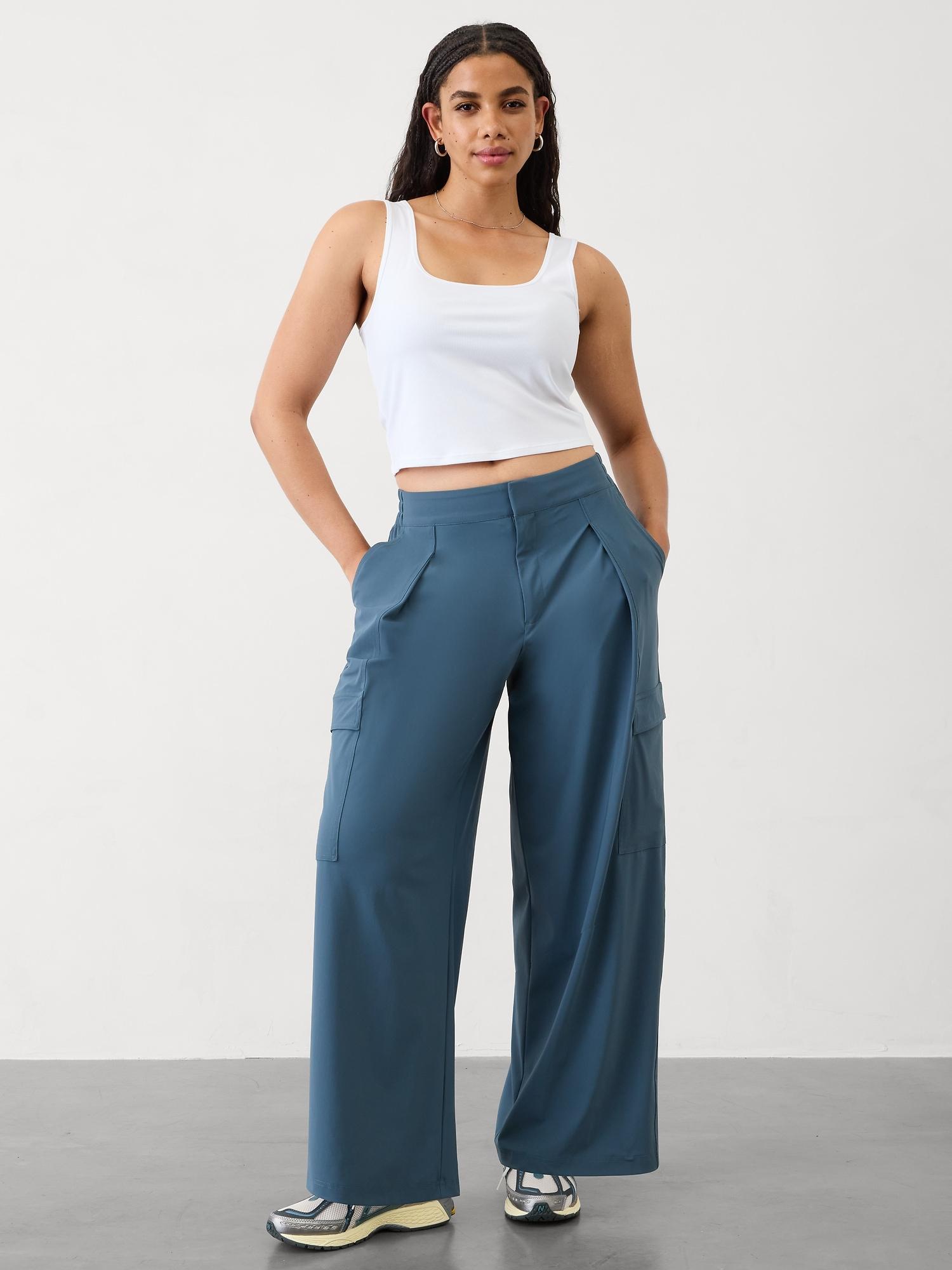 Signature Rib Square Neck Crop Tank Product Image