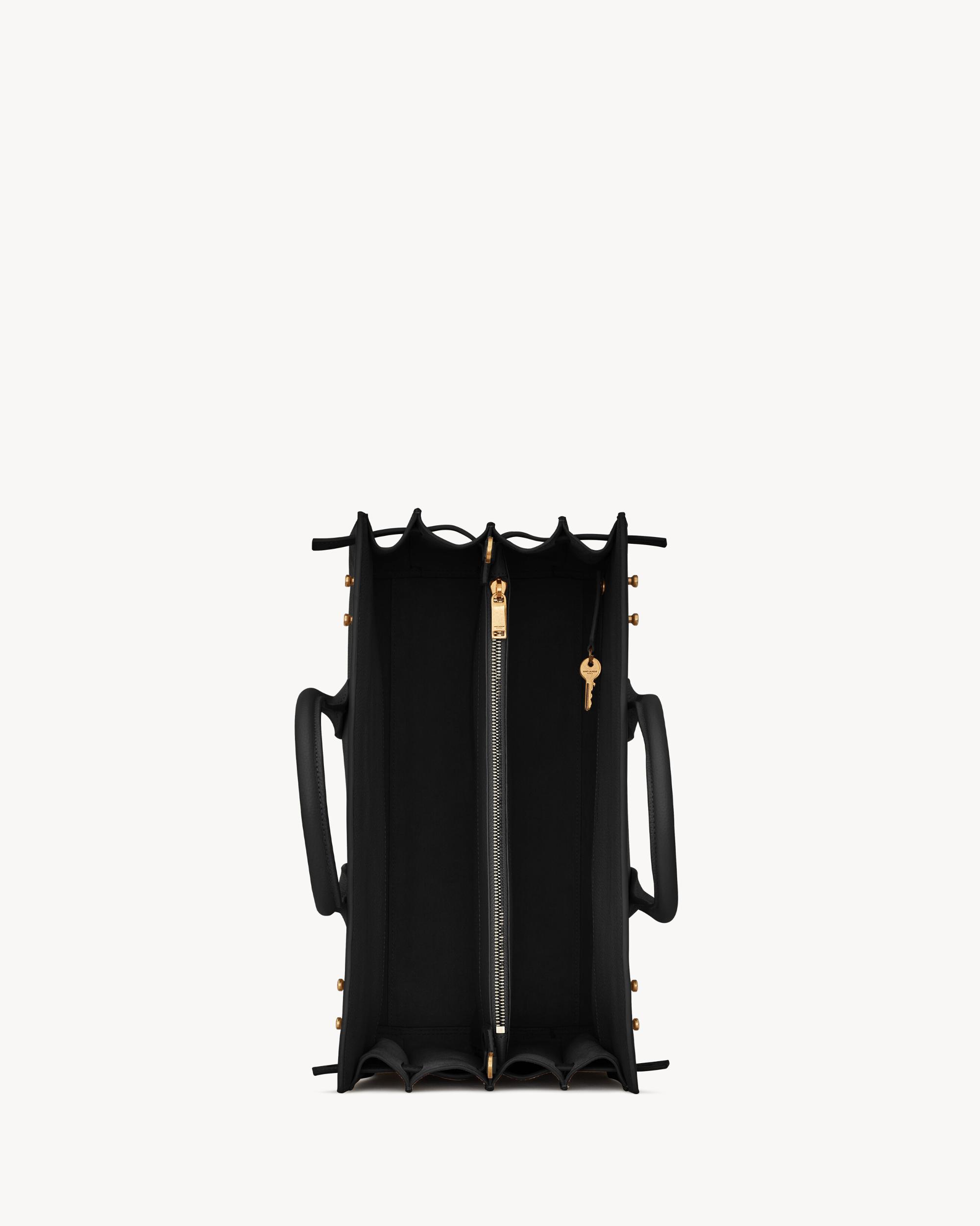 SAC DE JOUR IN SUPPLE GRAINED LEATHER - MEDIUM Product Image