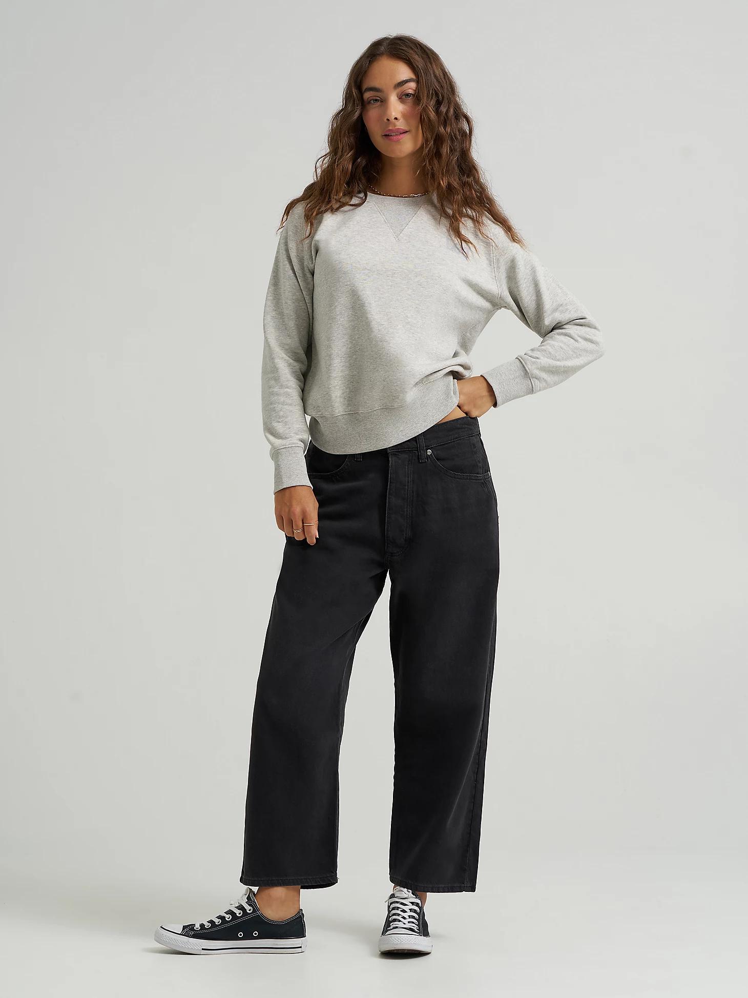 Women's Crew Neck Logo Sweatshirt | Women's Tops & Tees | Lee® Product Image