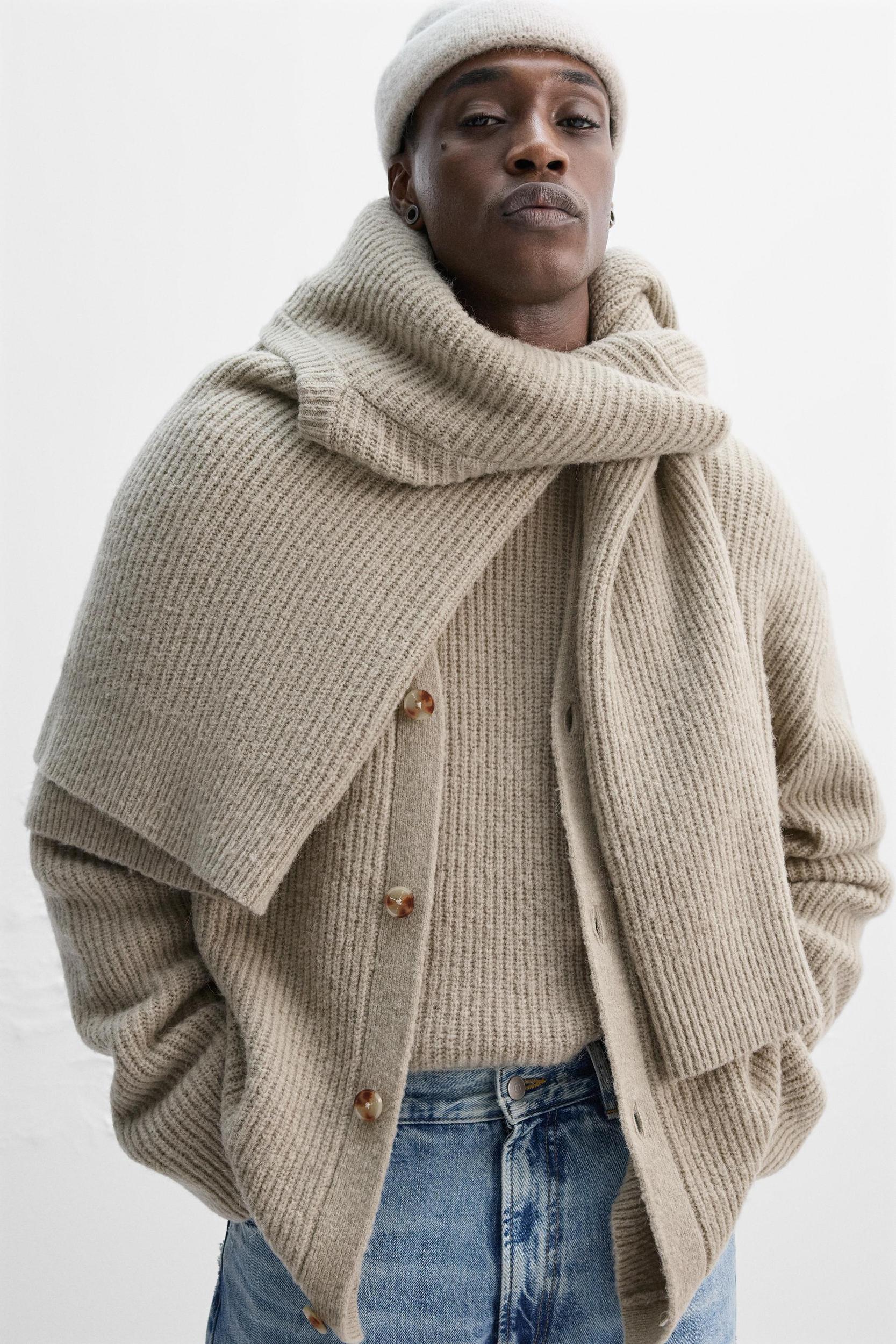 TEXTURED CARDIGAN LIMITED EDITION Product Image