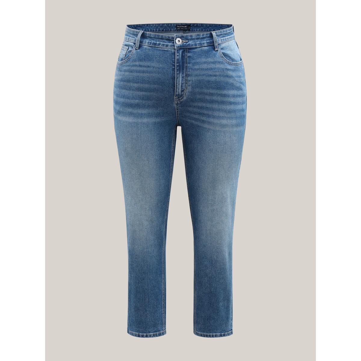 Plus Size Classic Cut Boyfriend Jeans Women Denimblue Leisure Button Medium stretch Slanted pocket Jeans BloomChic 30/6X Product Image