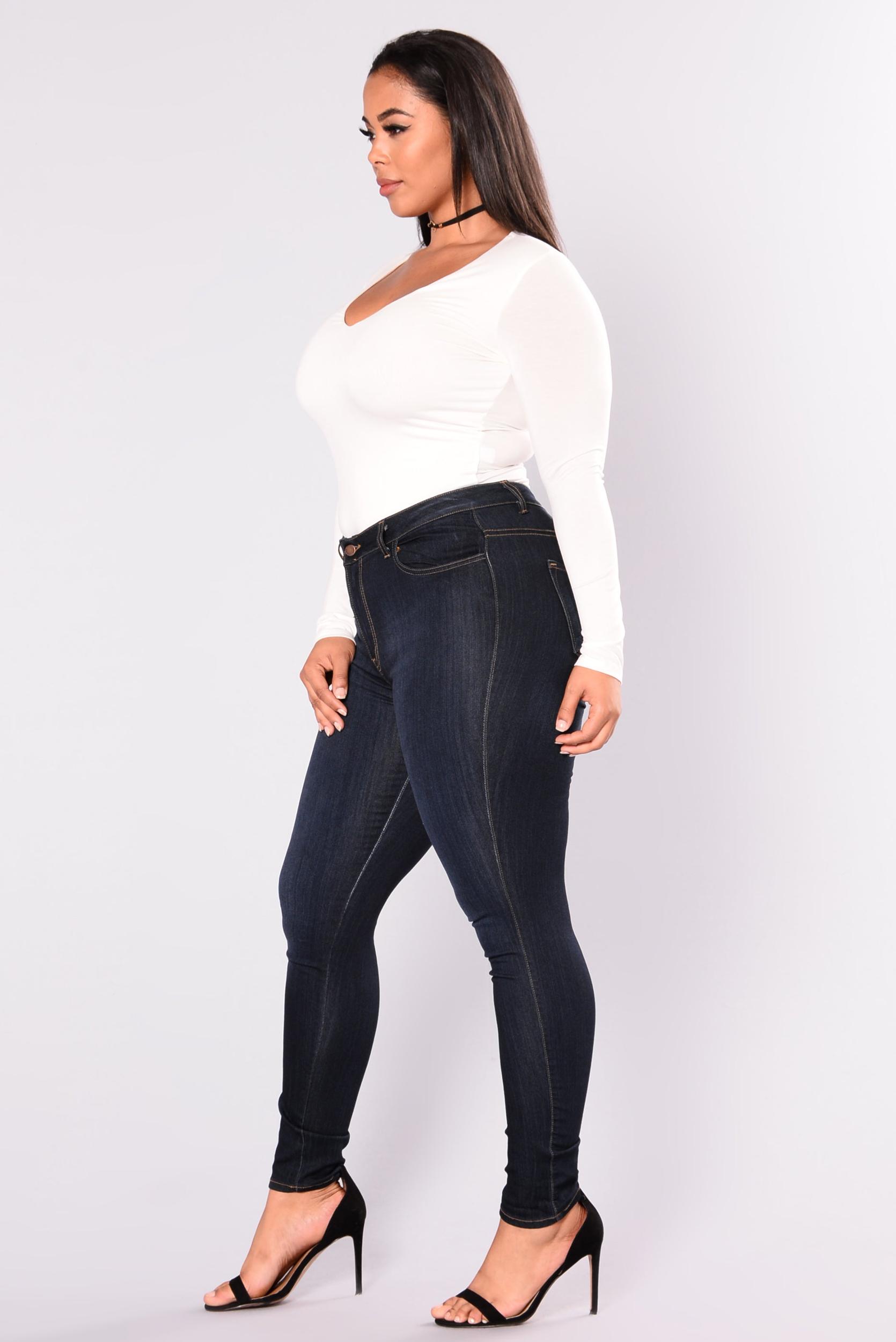 Londyn Tee - Ivory Product Image