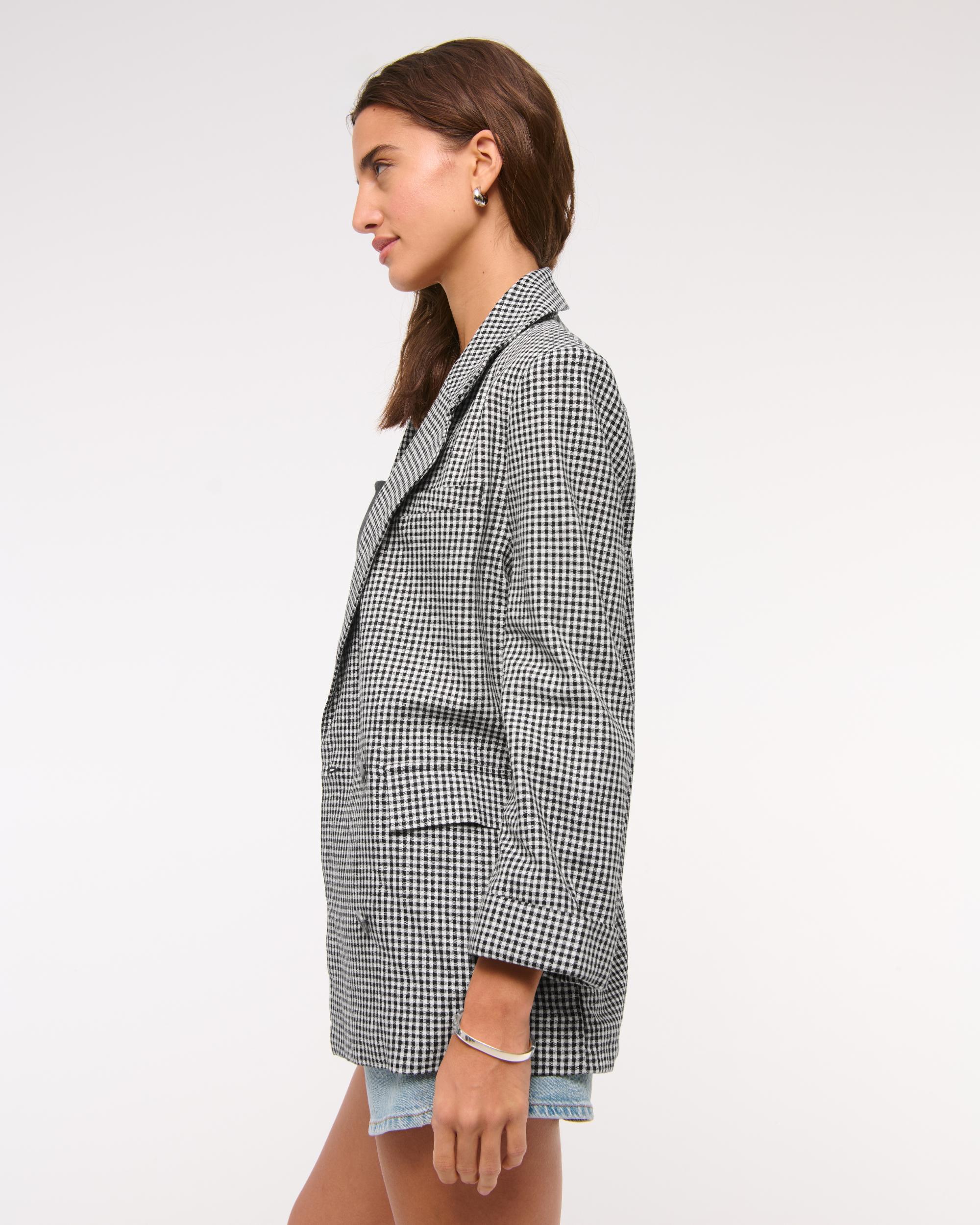 Double-Breasted Linen-Blend Slouchy Blazer Product Image