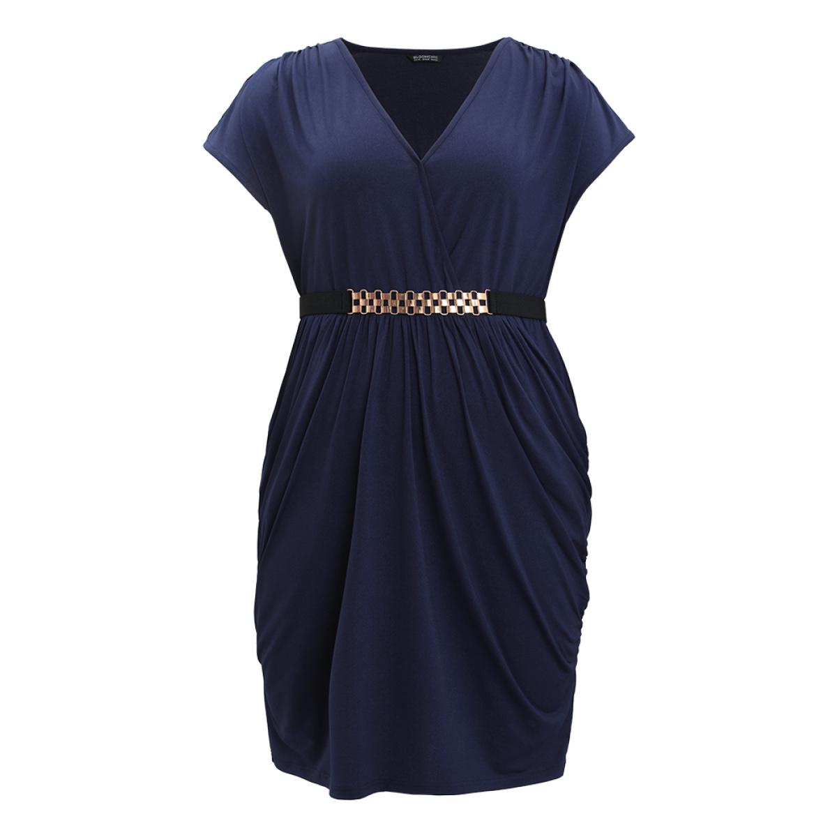 Plus Size Plain Wrap Gathered Curved Hem Metal Detail Belted Dress Black Women Office Gathered V-neck Short sleeve Curvy Knee Dress BloomChic 30/6X Product Image