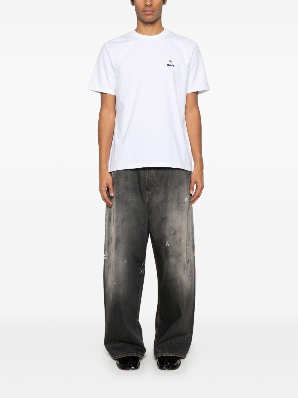 Heart logo T-shirt Product Image