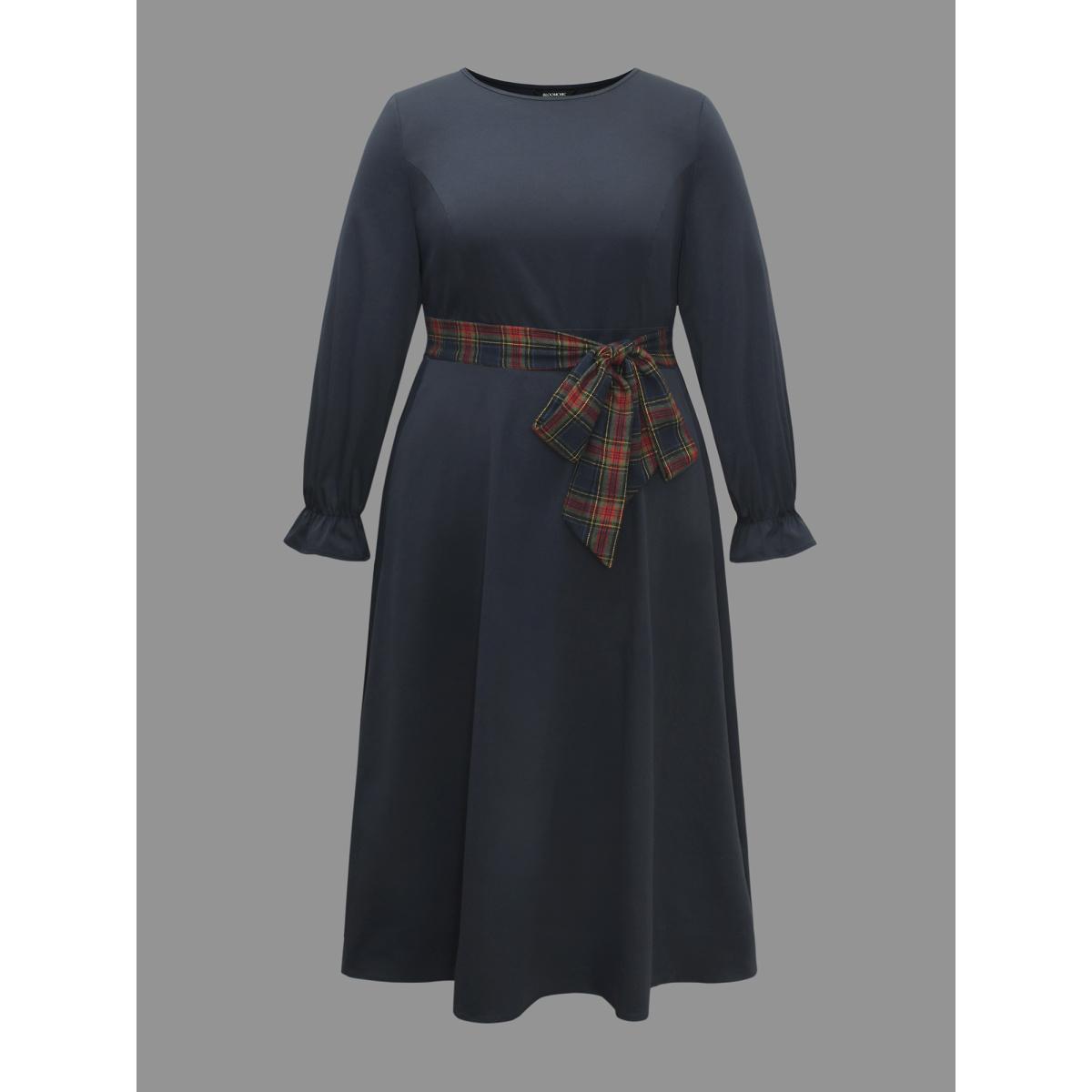 Plus Size Festive Plaid Tie Knot Ruched Midi Dress Indigo Women Casual Tie knot Party Curvy Bloomchic 22-24/3X Product Image