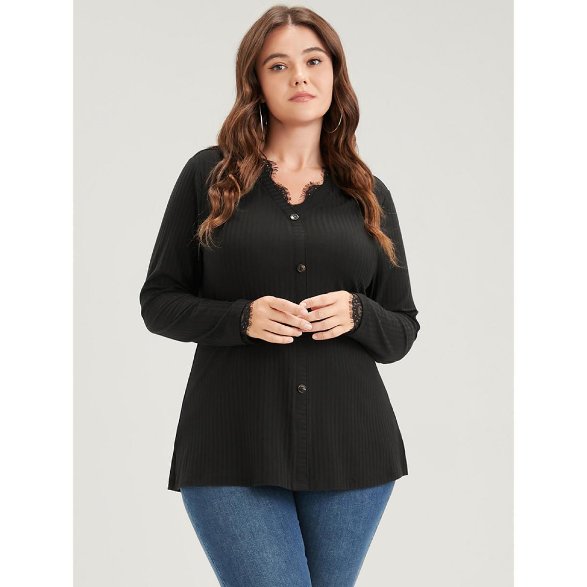 Plus Size Solid Button Rib Knit Lace Trim Long Tee Black Women Elegant Lace Plain V-neck Dailywear T-shirts BloomChic 26/4X Product Image