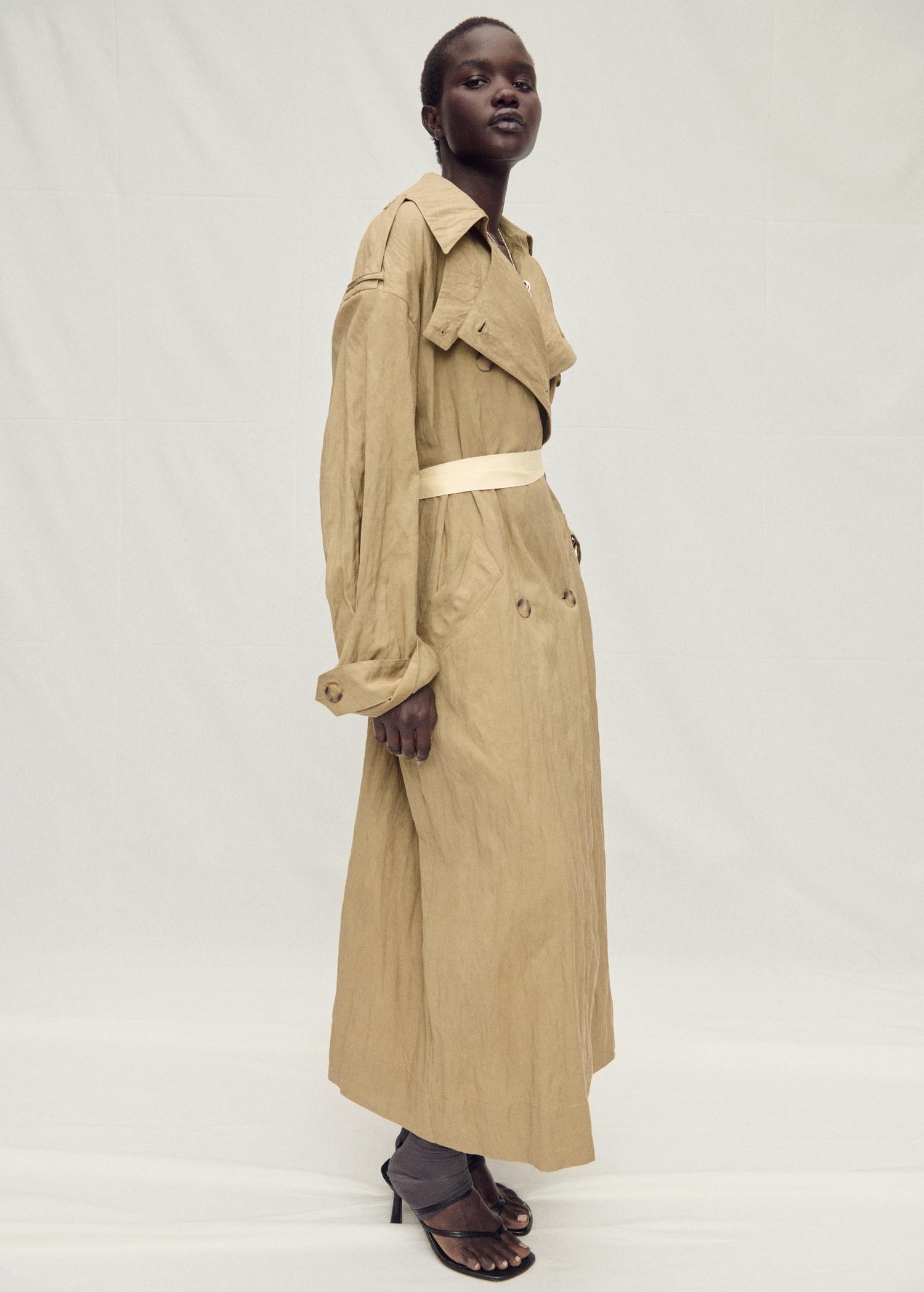 Oversized wrinkled-effect trench coat - Women | MANGO USA Product Image