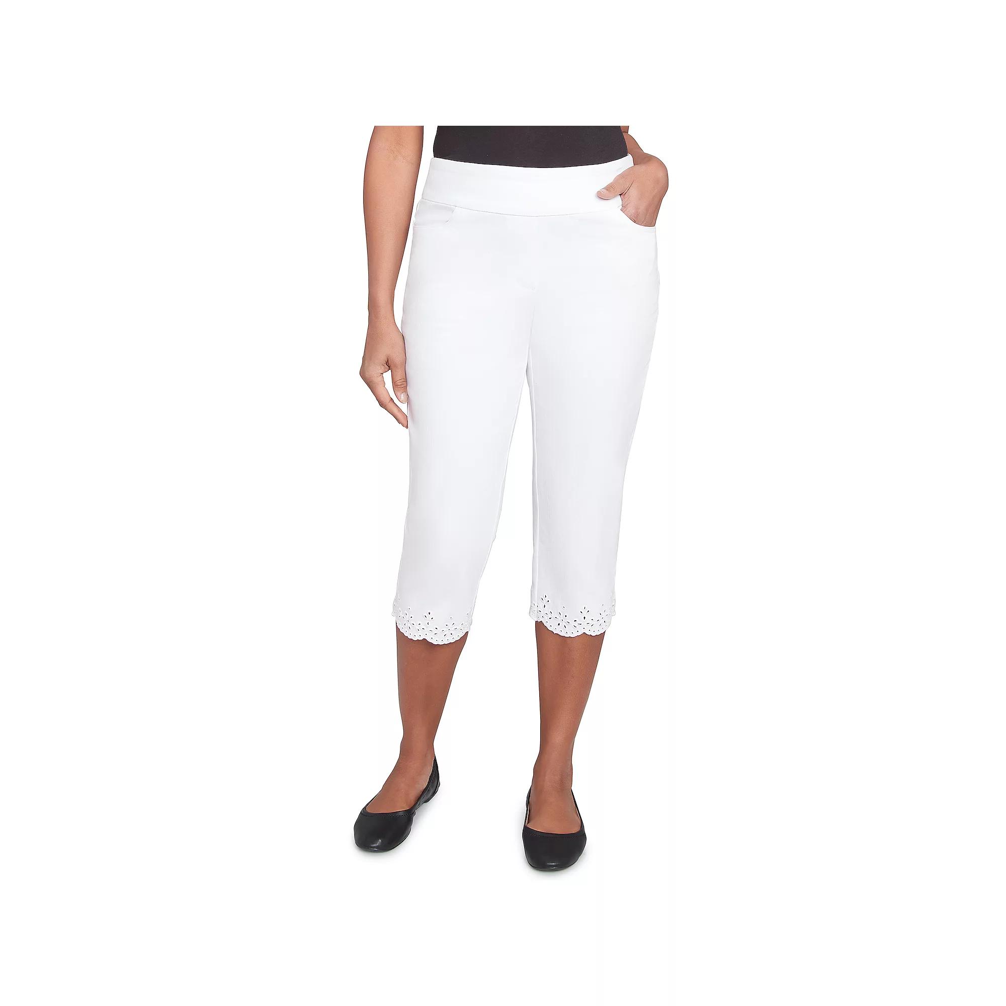 Women's Alfred Dunner Eyelet Cuff Capri Pants,  Product Image