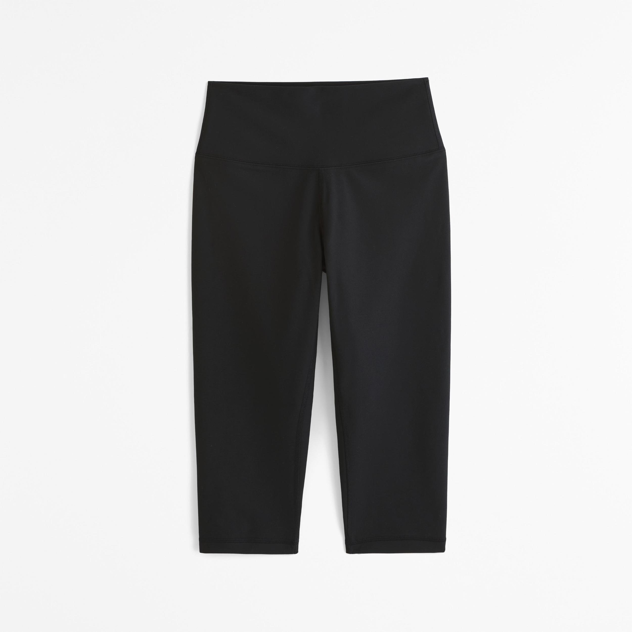 YPB sculptLUX Capri Legging Product Image