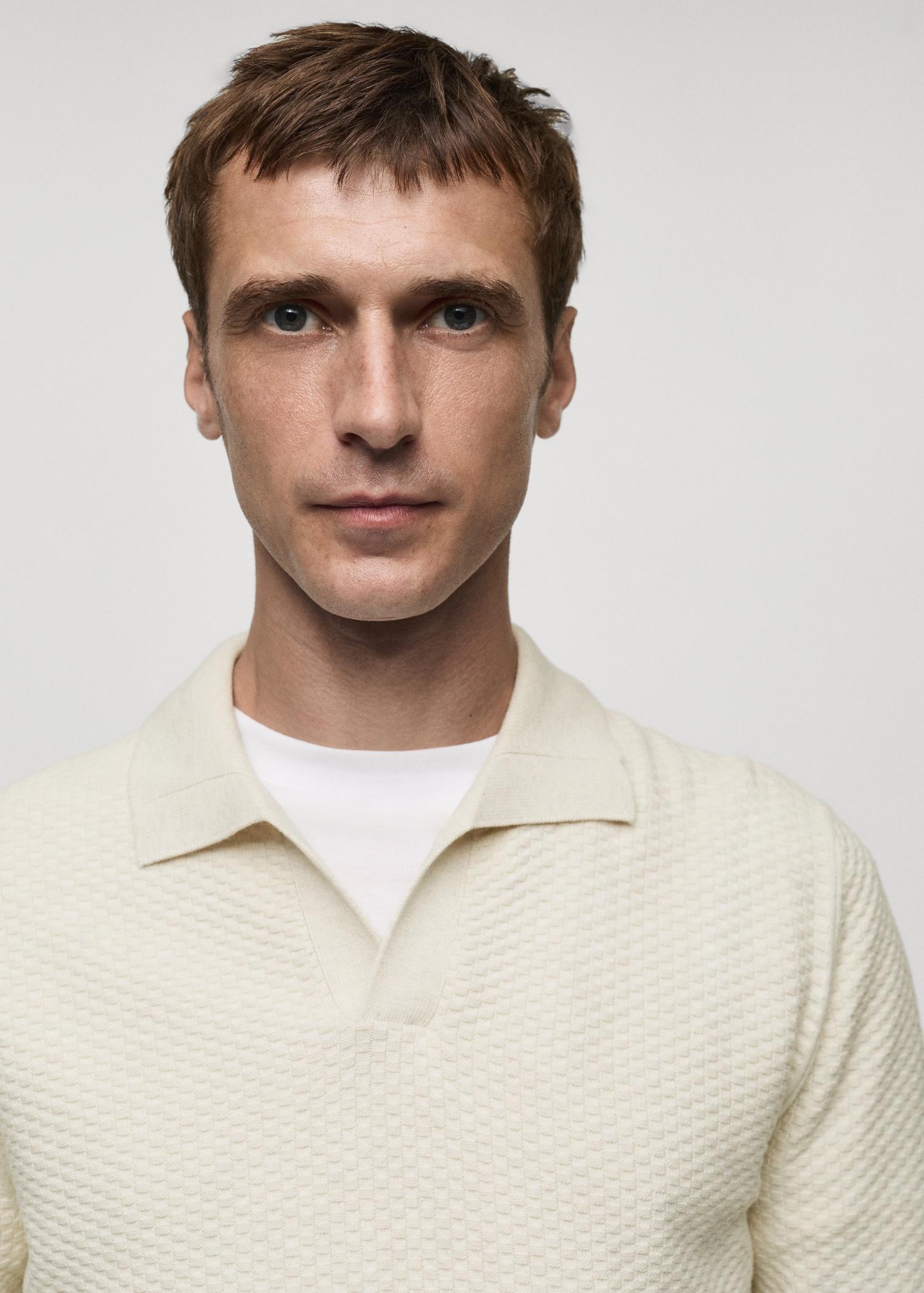 Cotton-blend structured polo sweater - Men | MANGO USA Product Image
