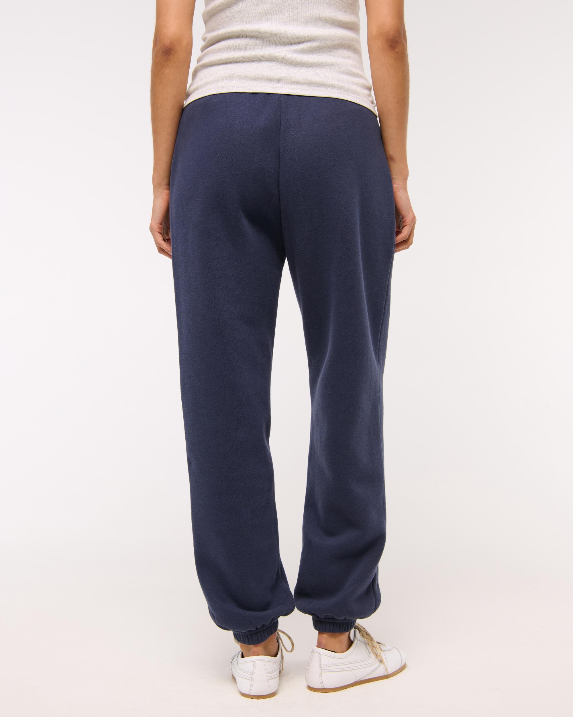 Essential Sunday Sweatpant Product Image