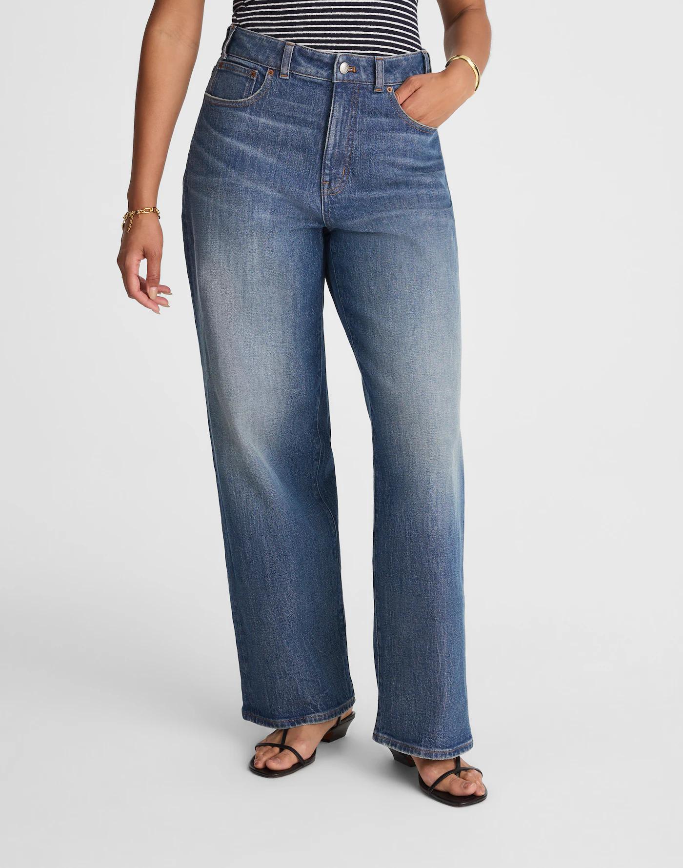 The Curvy Perfect Vintage Wide-Leg Jean Product Image