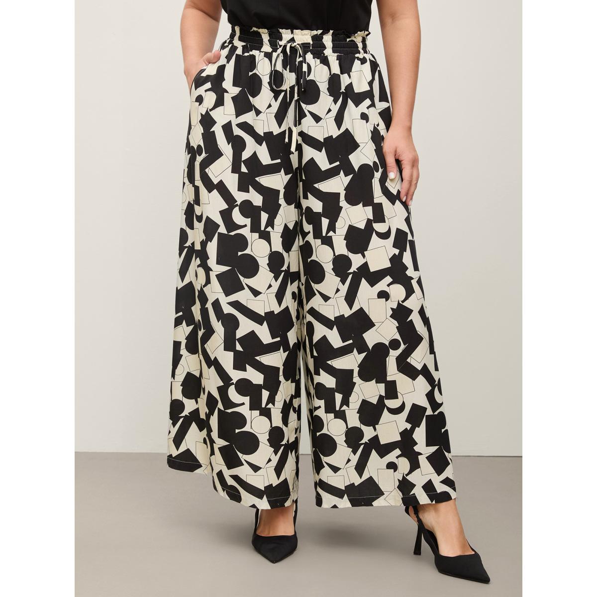 Plus Size Geometric Print Drawstring Wide-Leg Pants Women BlackFlower Loose Mid Rise Office Pants BloomChic 26/4X Product Image