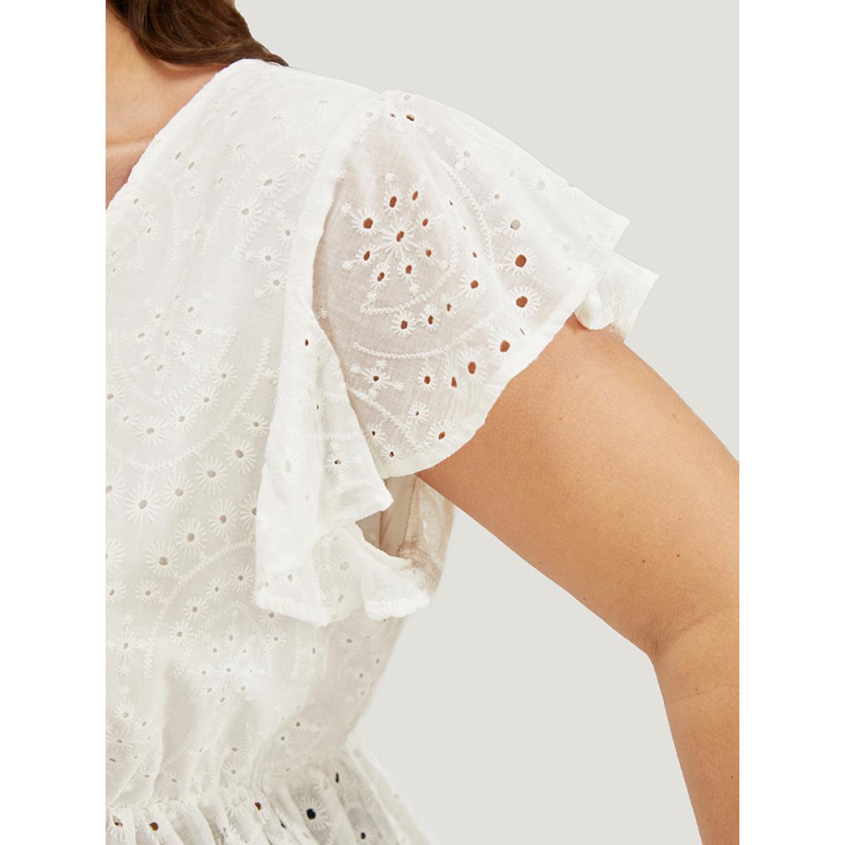 Plus Size White Solid Ruffles Scalloped Trim Laser Cut Blouse Women Vacation Short sleeve V-neck Dailywear Blouses BloomChic 28/5X Product Image