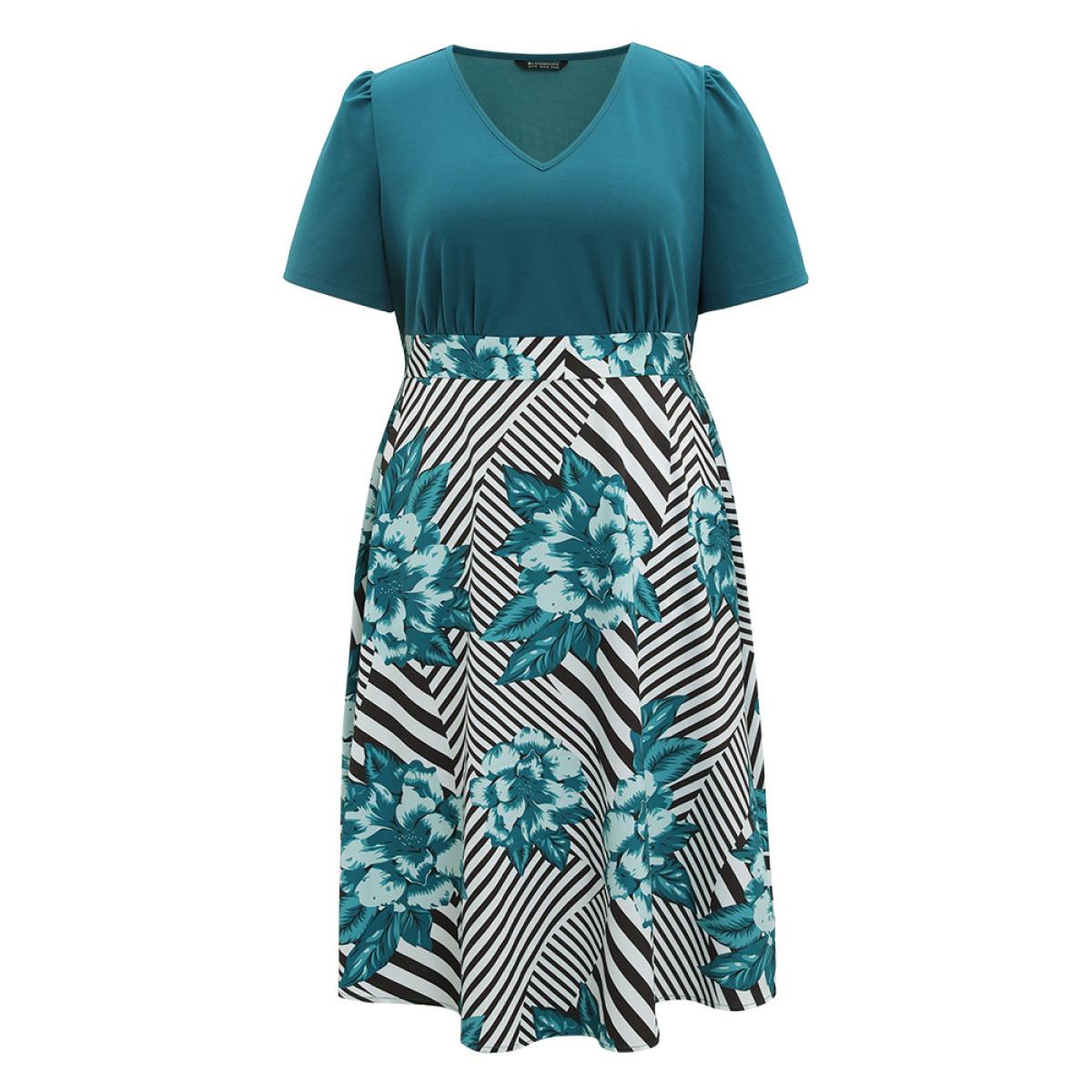 Plus Size Floral & Striped Patchwork Pocket Gathered Dress Teal Women Office Gathered V-neck Short sleeve Curvy Midi Dress BloomChic 14-16/1X Product Image