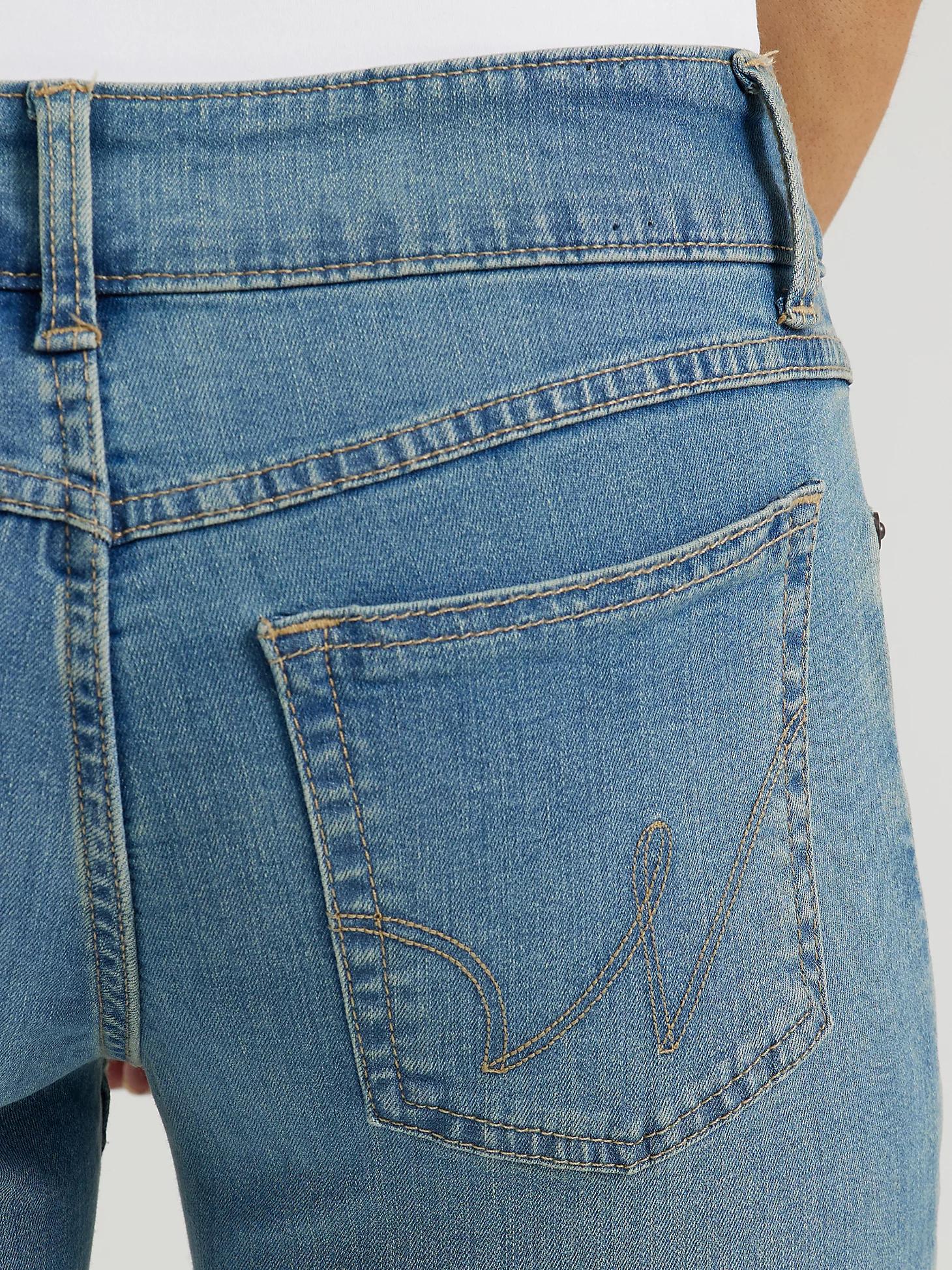 Women's Essential Mid-Rise Straight Leg Jean | Women's JEANS | Wrangler® Product Image