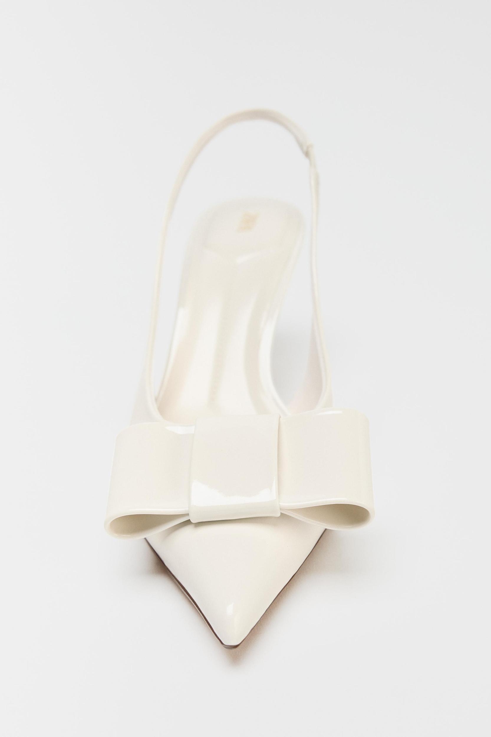 PATENT FINISH BOW HEELS Product Image