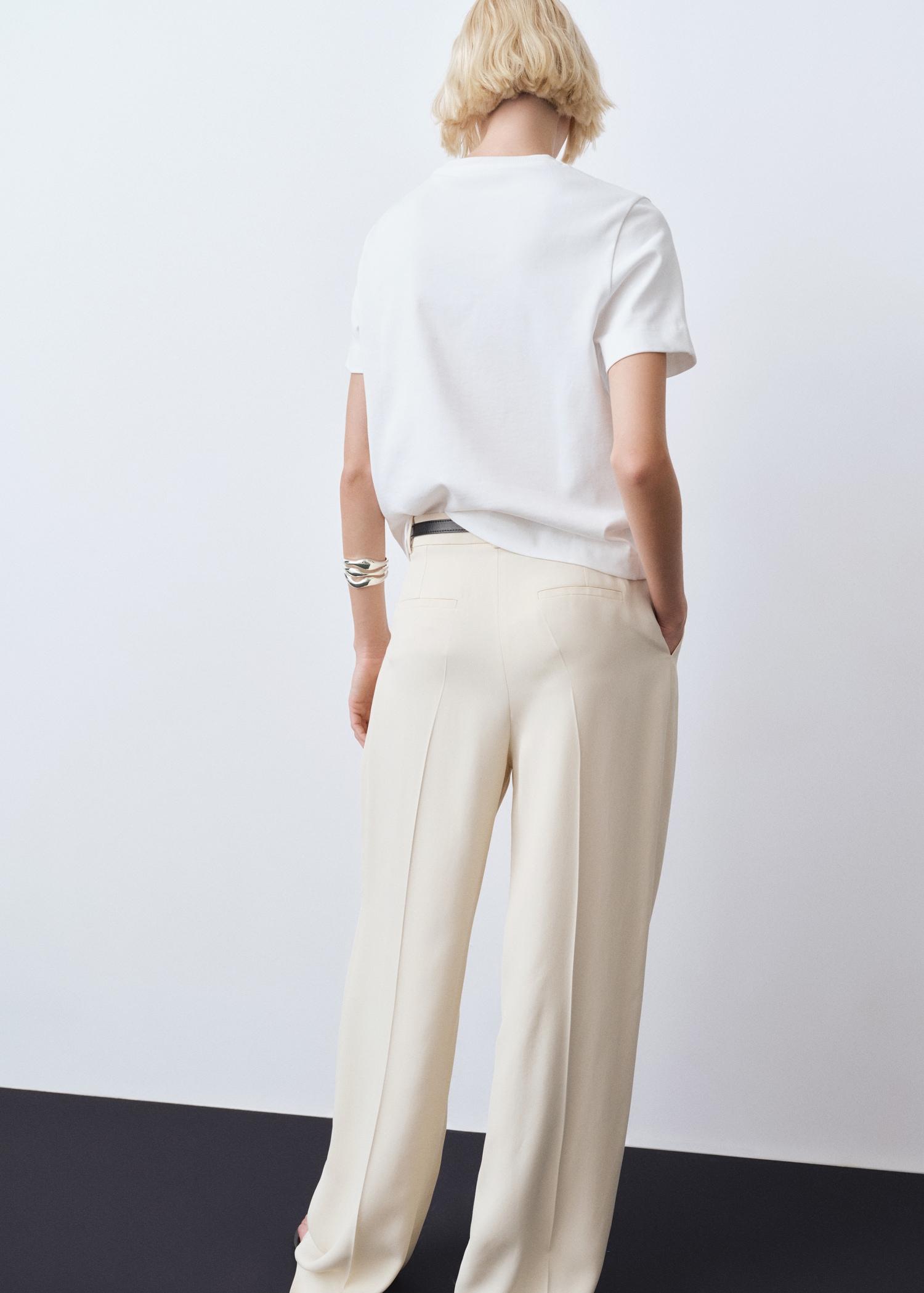 Short-sleeved cotton t-shirt - Women | MANGO USA Product Image