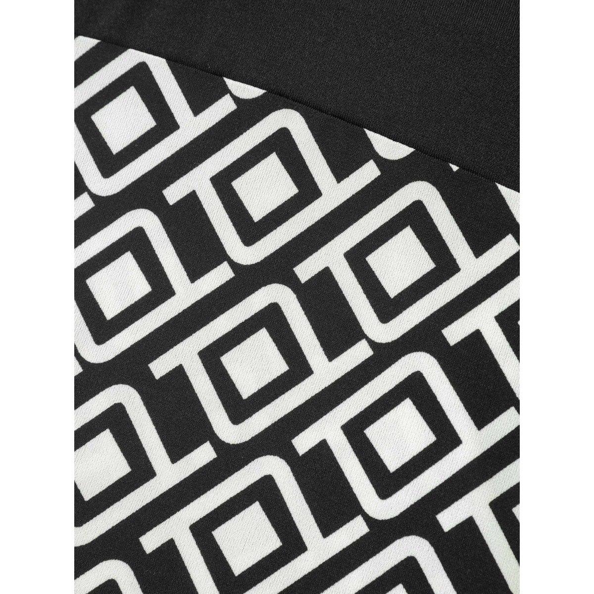 Plus Size Geometric Print Spliced Crew Neck T-Shirt Black Women Casual Contrast Round Neck Everyday T-shirts BloomChic 22-24/3X Product Image