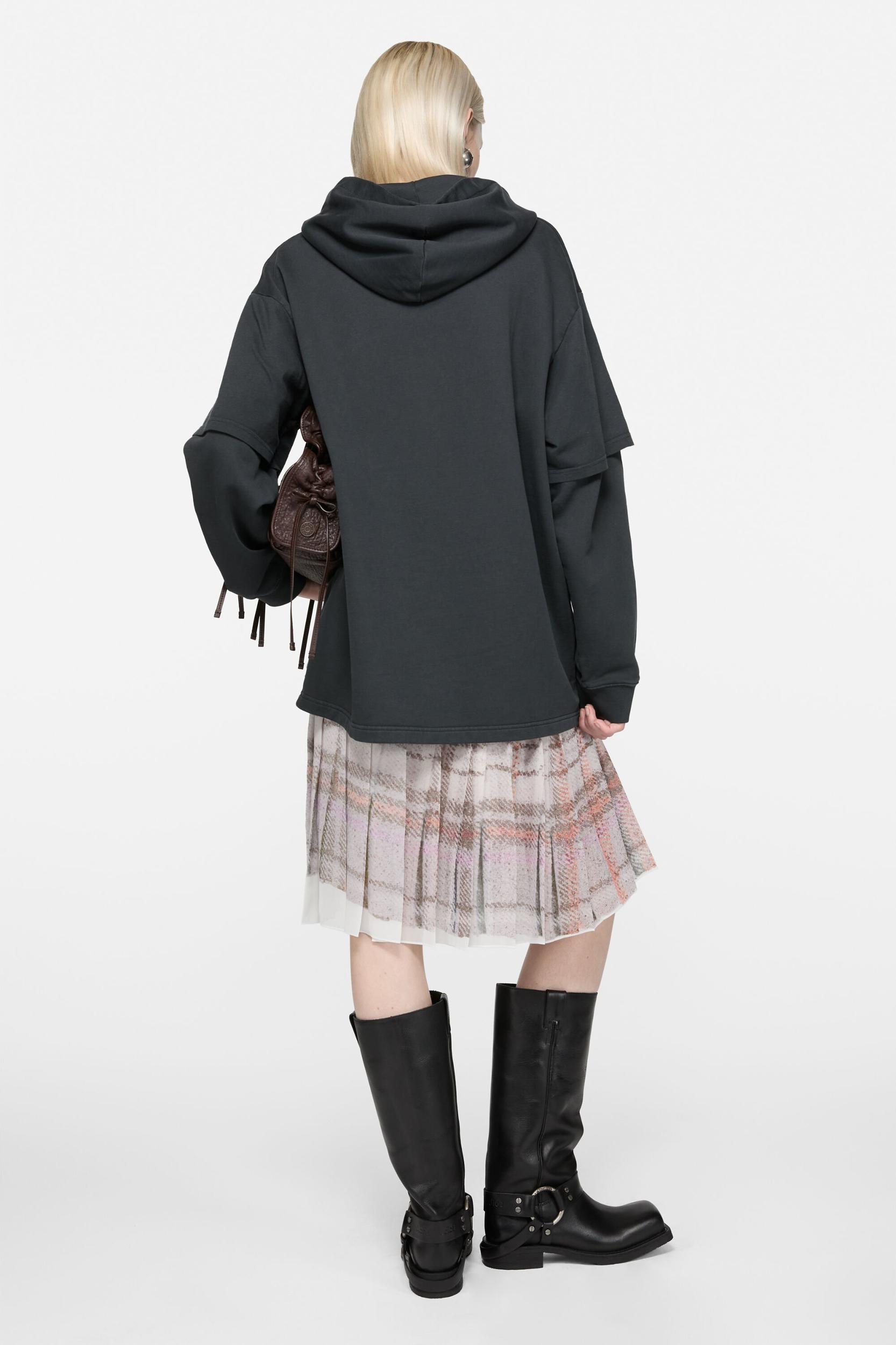 Layered sweatshirt Product Image