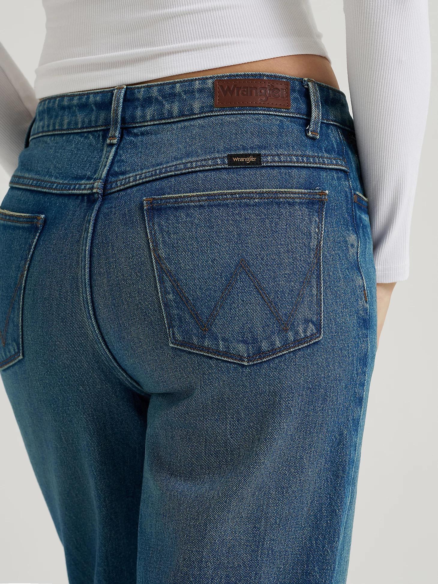 Women's Loose Straight Jean | Women's JEANS | Wrangler® Product Image