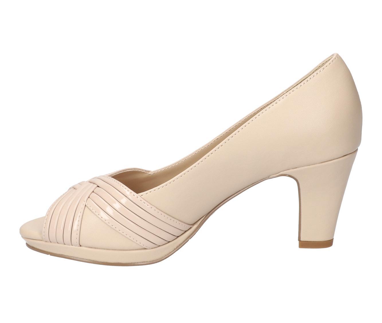 Women's Easy Street Lavish Pumps Product Image