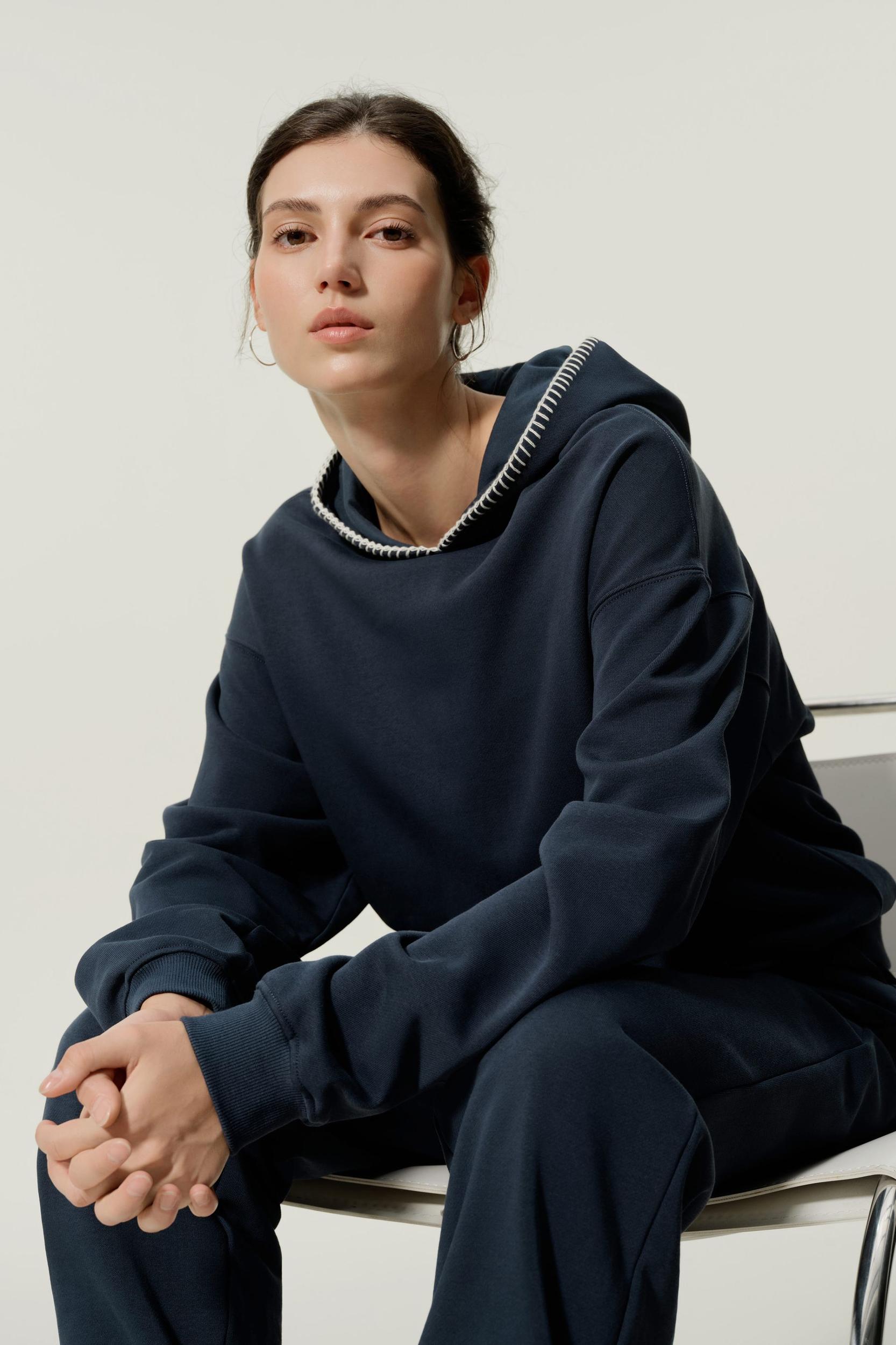 Seamflow Douceur Hoodie Product Image