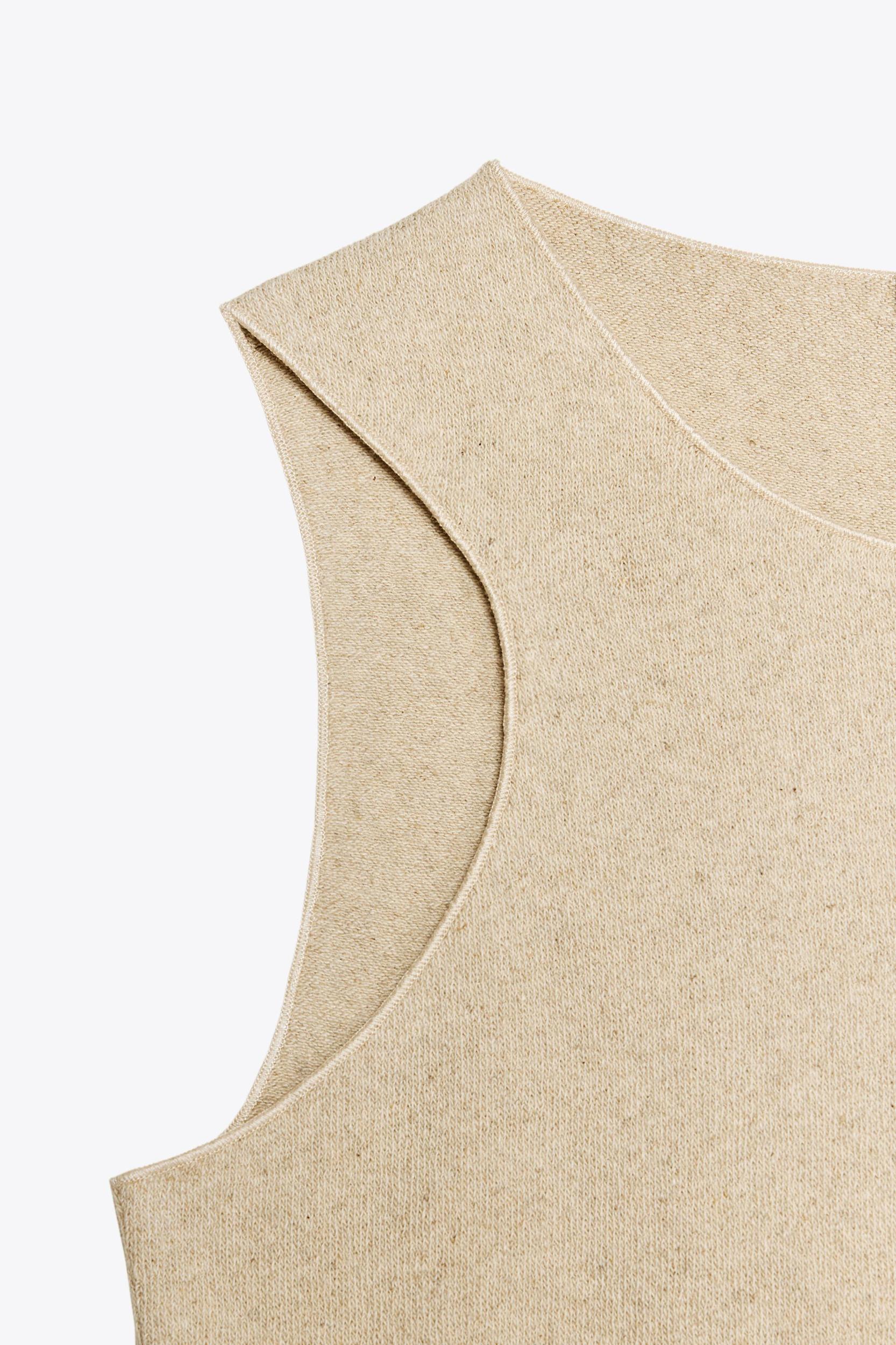 SLEEVELESS LINEN T-SHIRT Product Image