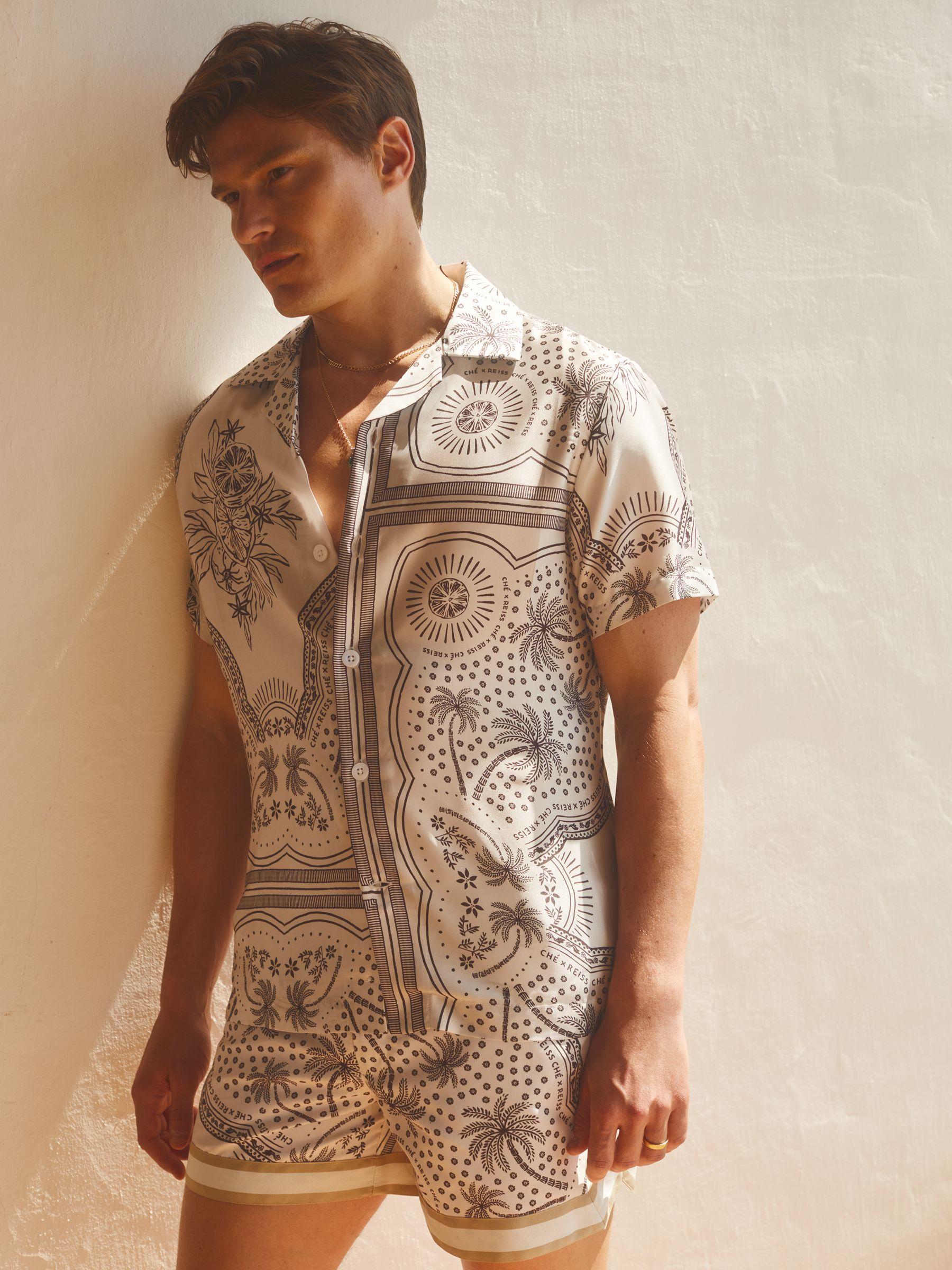 Reiss | Ché Printed Cuban Collar Shirt in Champagne/Brown Product Image