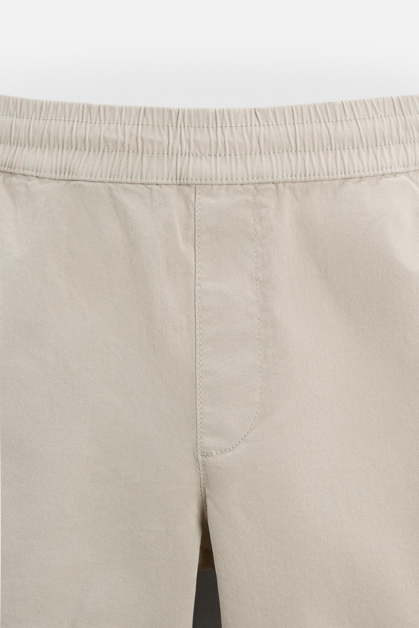 RELAXED FIT SHORTS Product Image