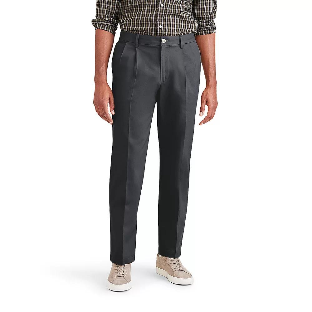Men's Dockers Signature Iron Free Stain Defender Classic-Fit Khaki Pleated Pants,  Product Image