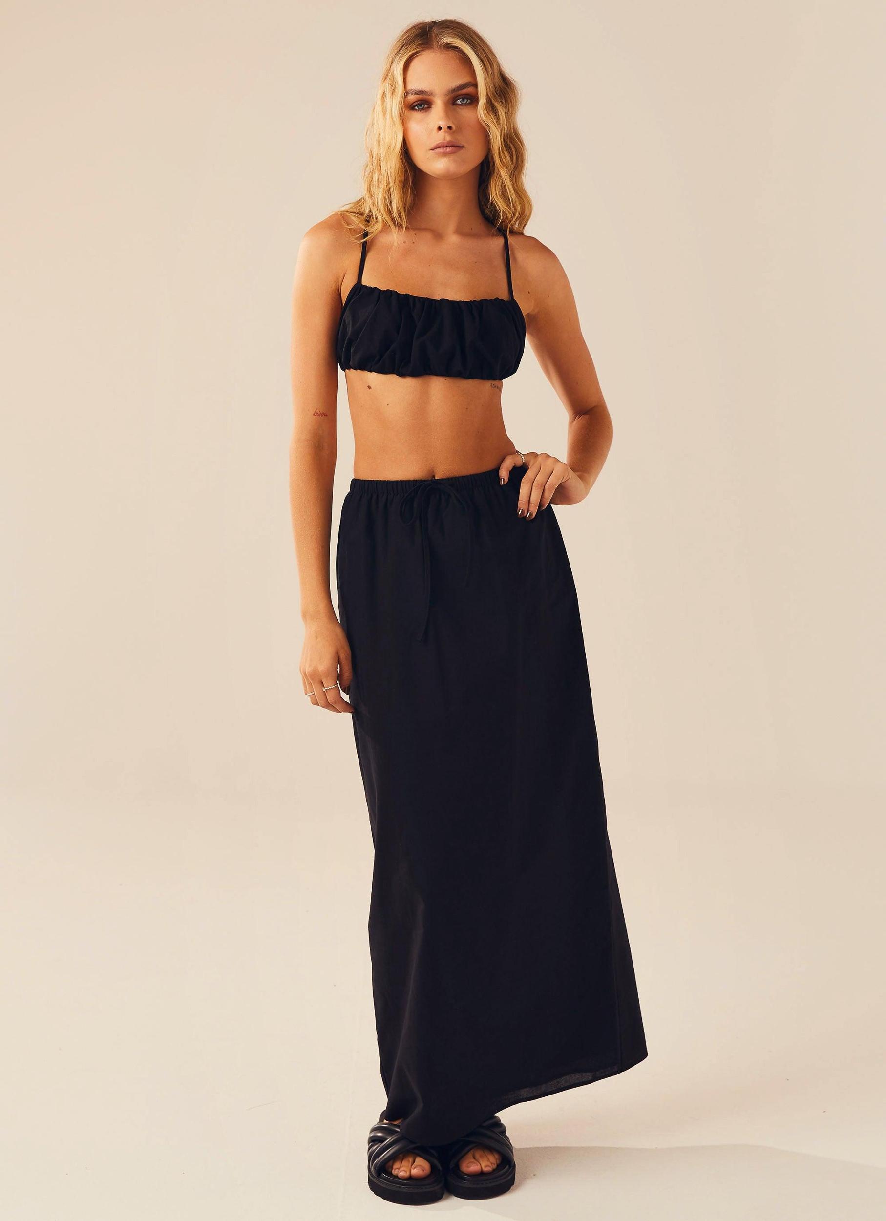 Made For Vacation Crop Top - Black Product Image