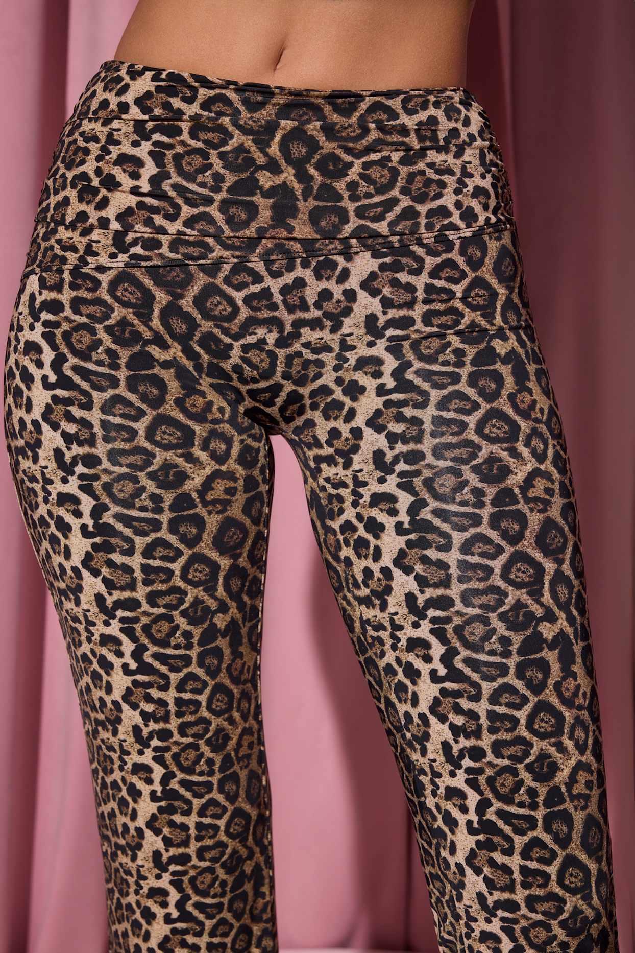 Mid-Rise Straight-Leg Trousers in Leopard Print Product Image