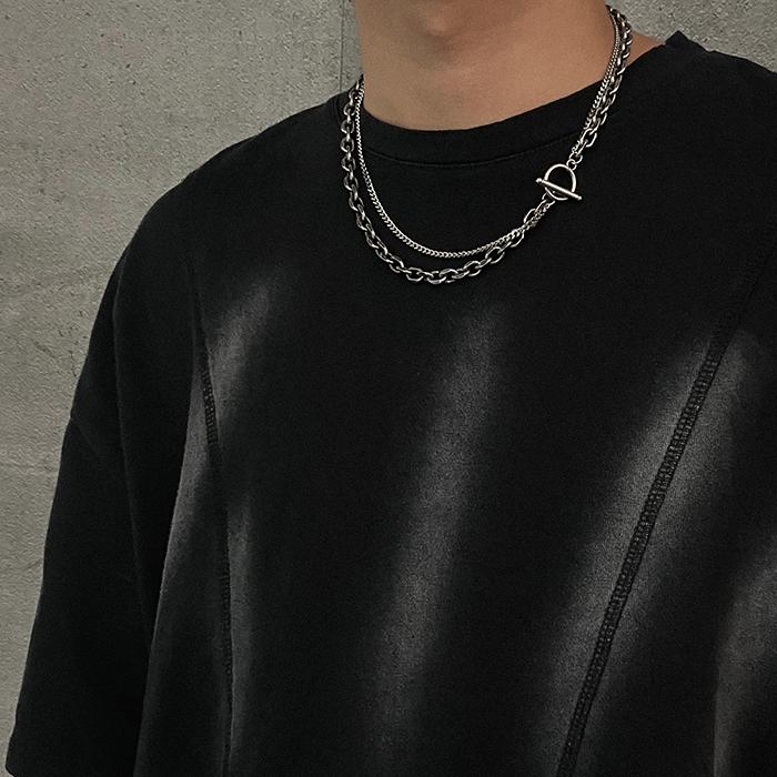 DOUBLE LAYER CHAIN NECKLACE Product Image