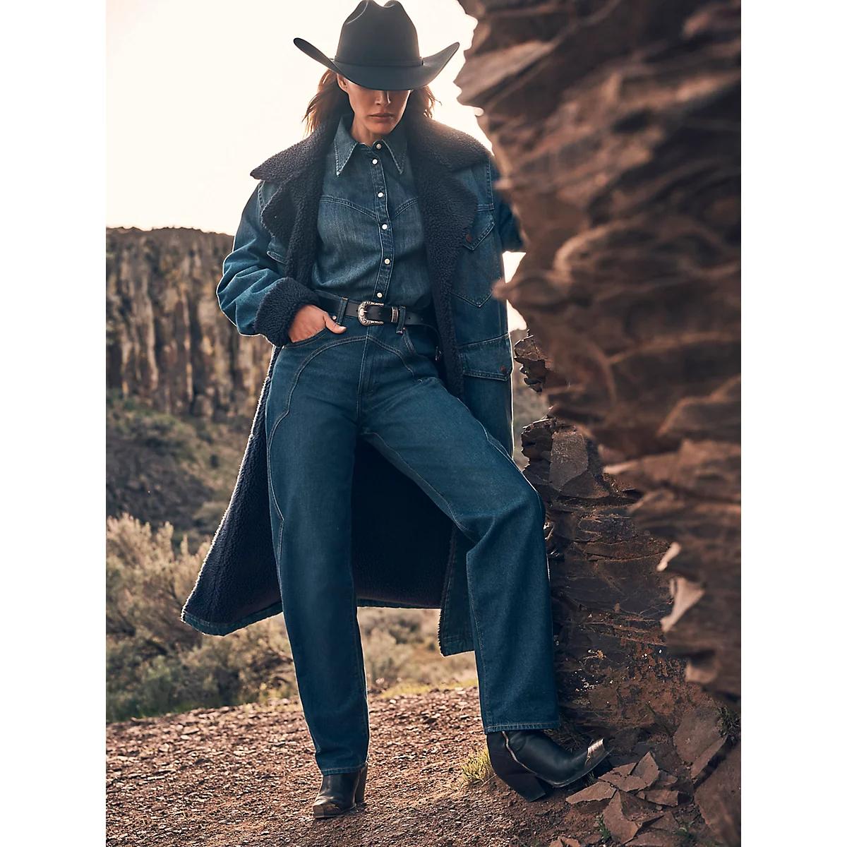 Women's Sleek Barrel Western Jean in Rustlers Retreat Product Image