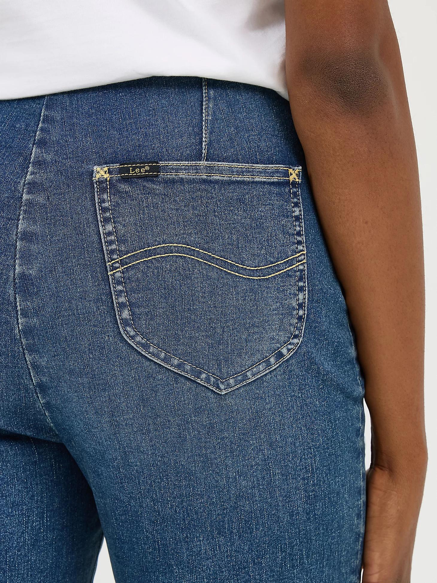 Women's Pull On Bootcut Jean | Women's Jeans | Lee® Product Image
