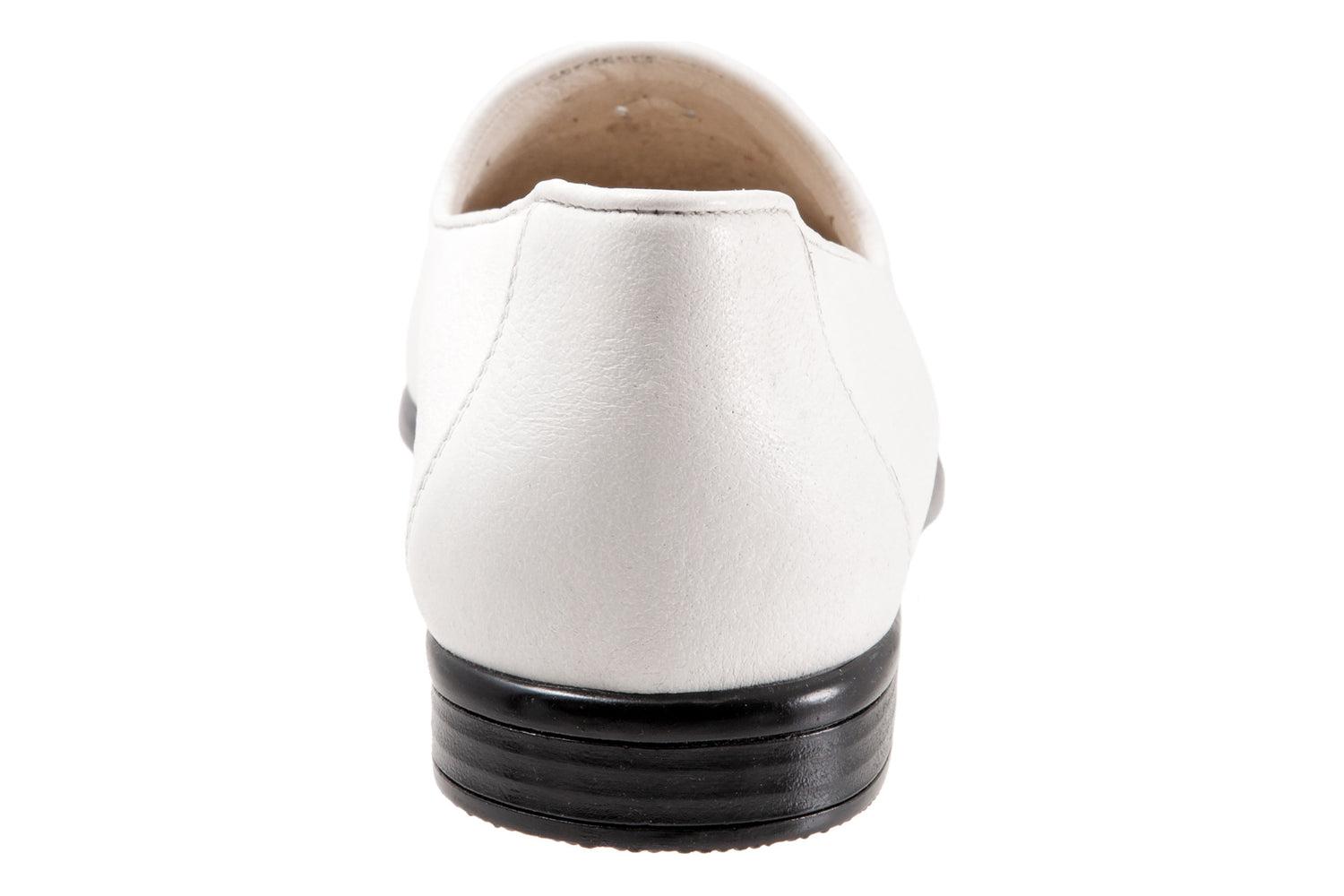 Liz Tassel Product Image