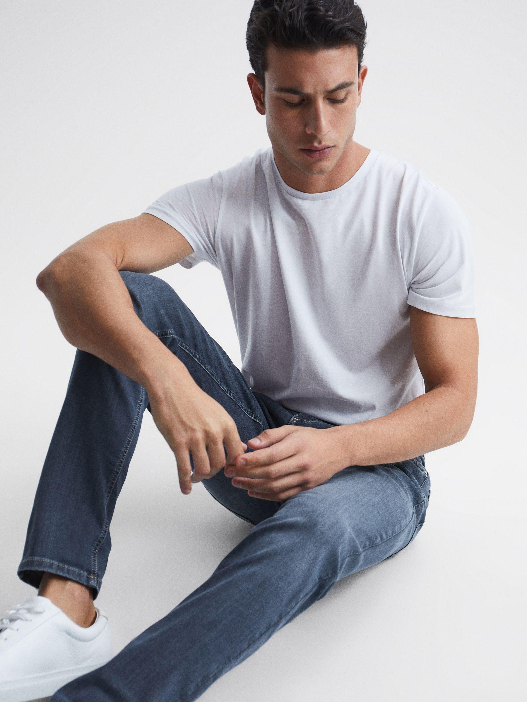 Jersey Slim Fit Washed Jeans in Washed Indigo Product Image