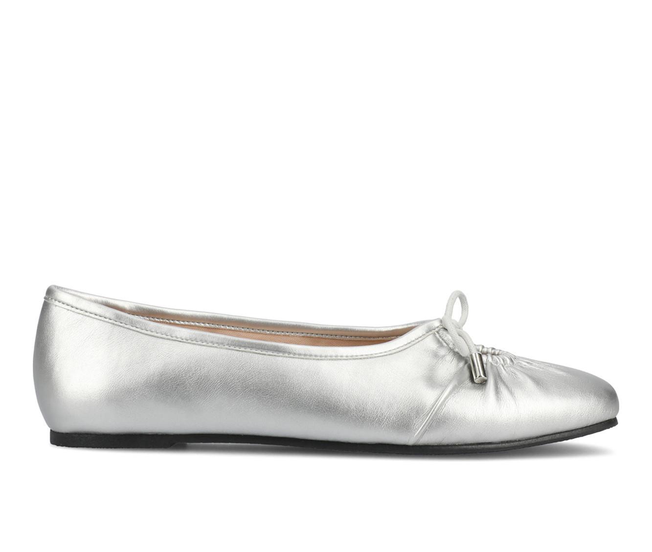 Women's Journee Collection Callee Flats Product Image