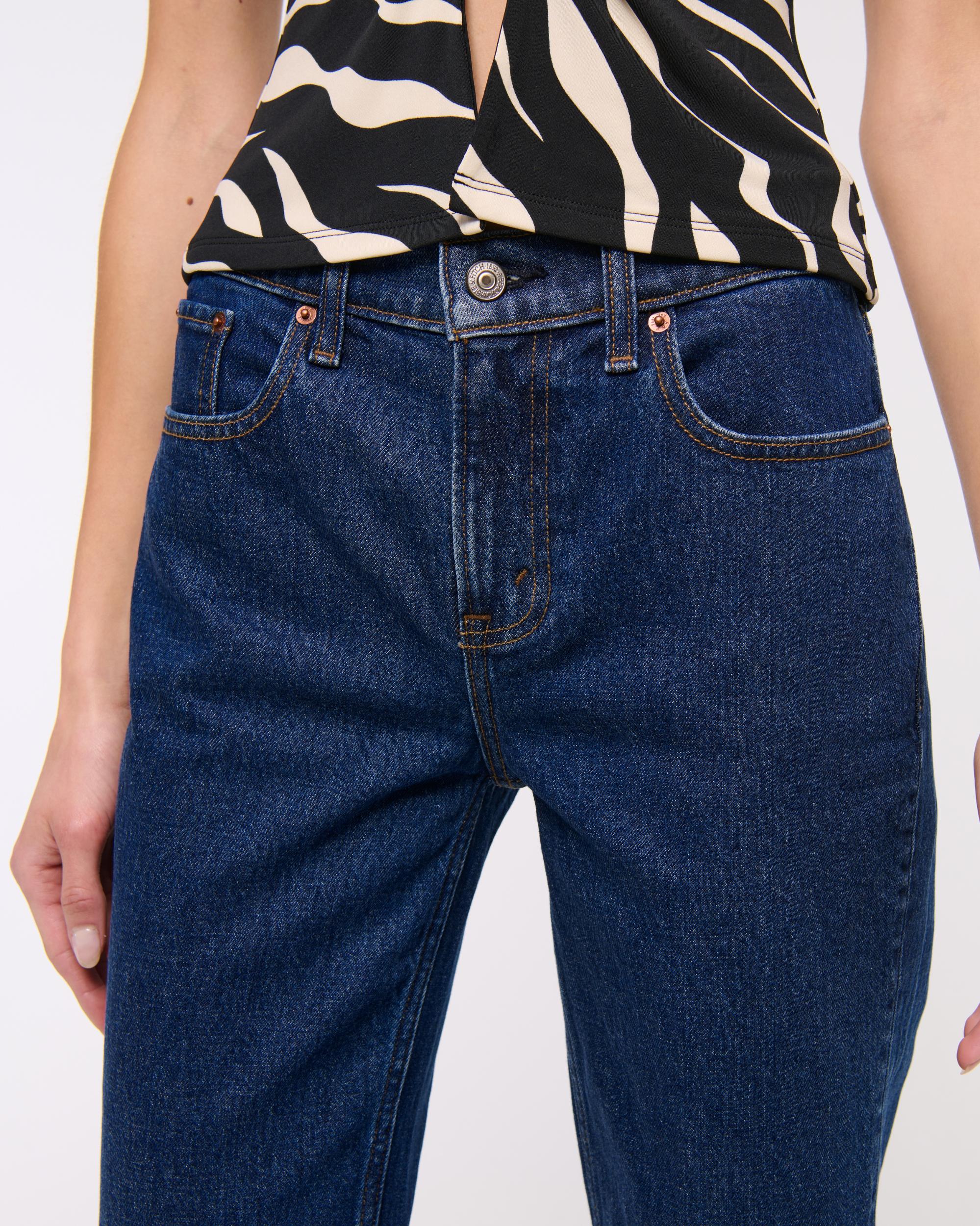 Mid Rise 90s Straight Jean Product Image