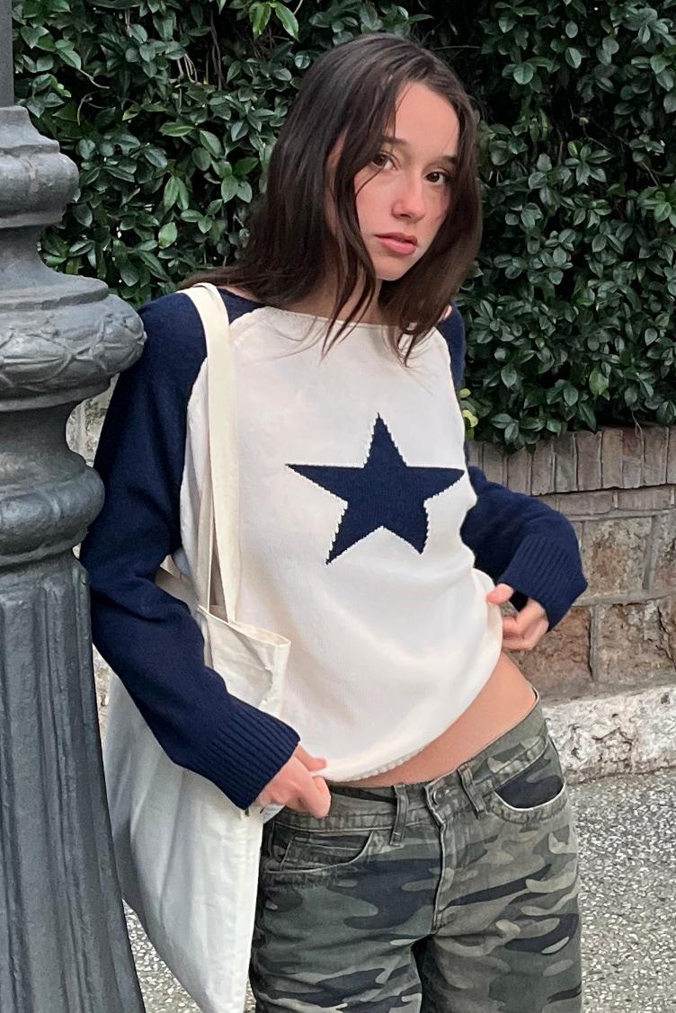 Boat neck star sweater Product Image