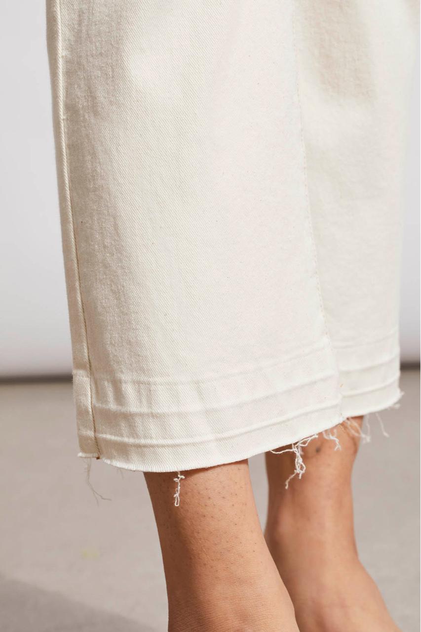 Micro Flare Crop Jeans Product Image